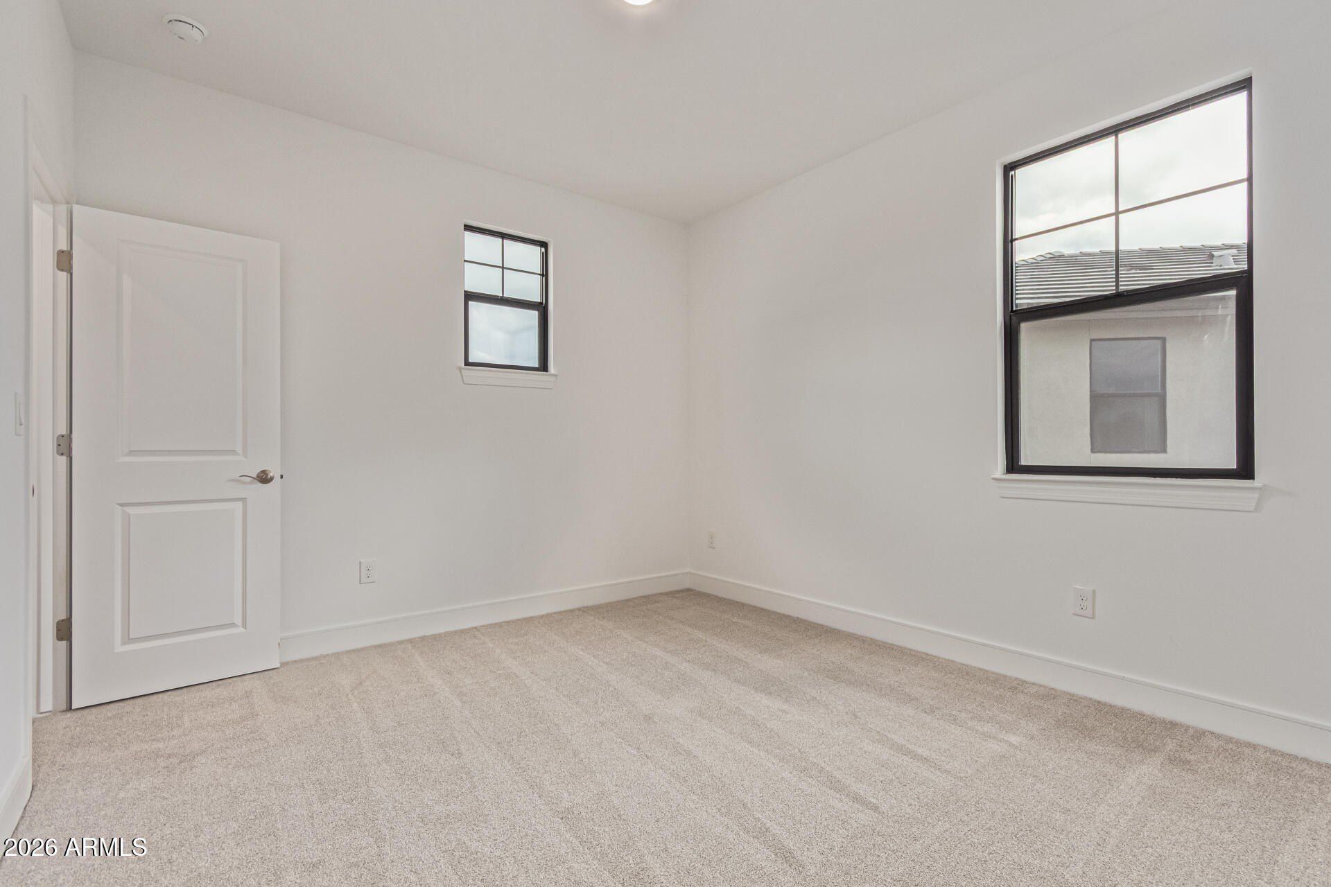 W Los Arboles Place. Chandler, AZ 85224