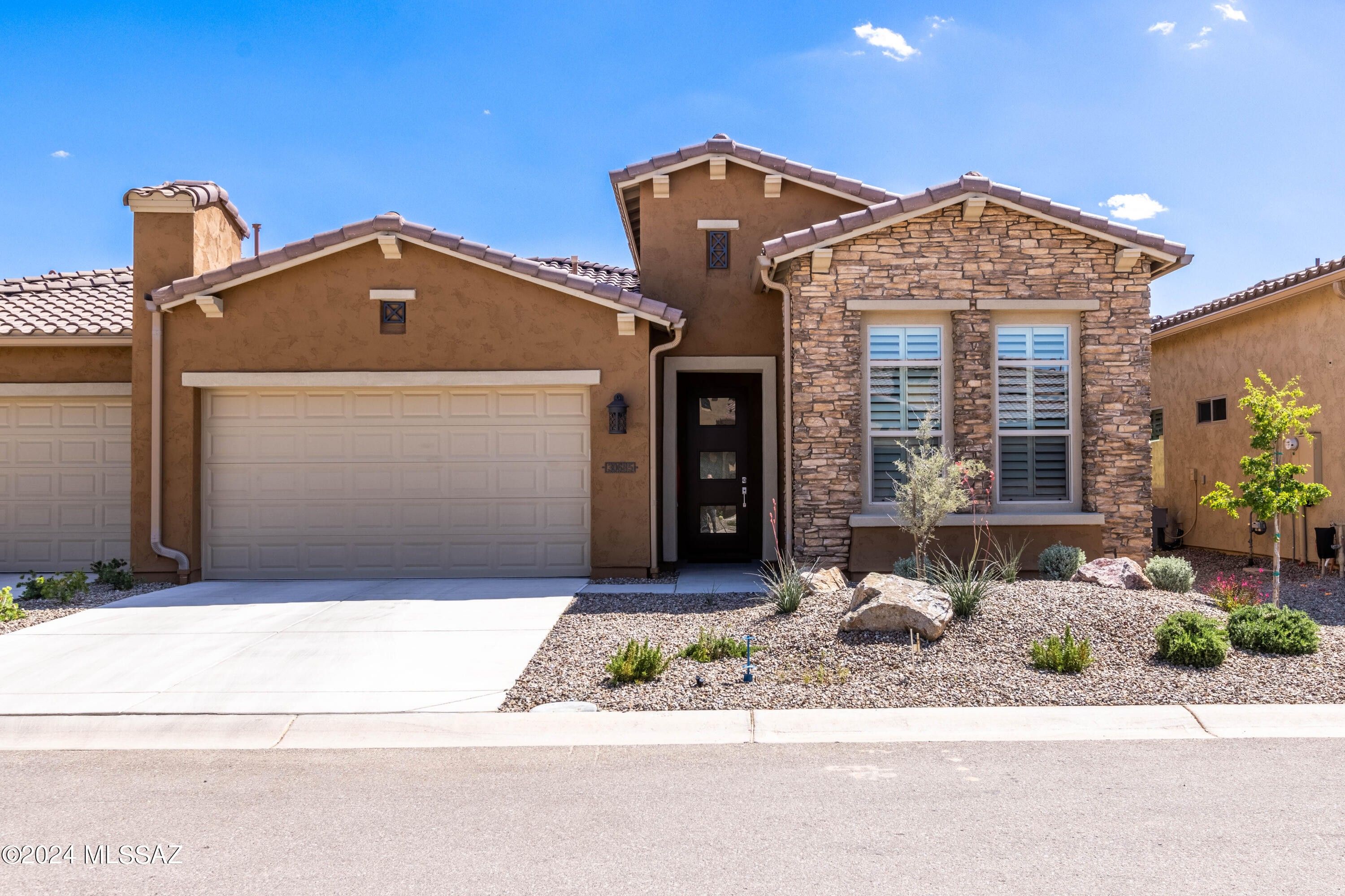 30685 S Osprey Drive. Oracle, AZ 85623