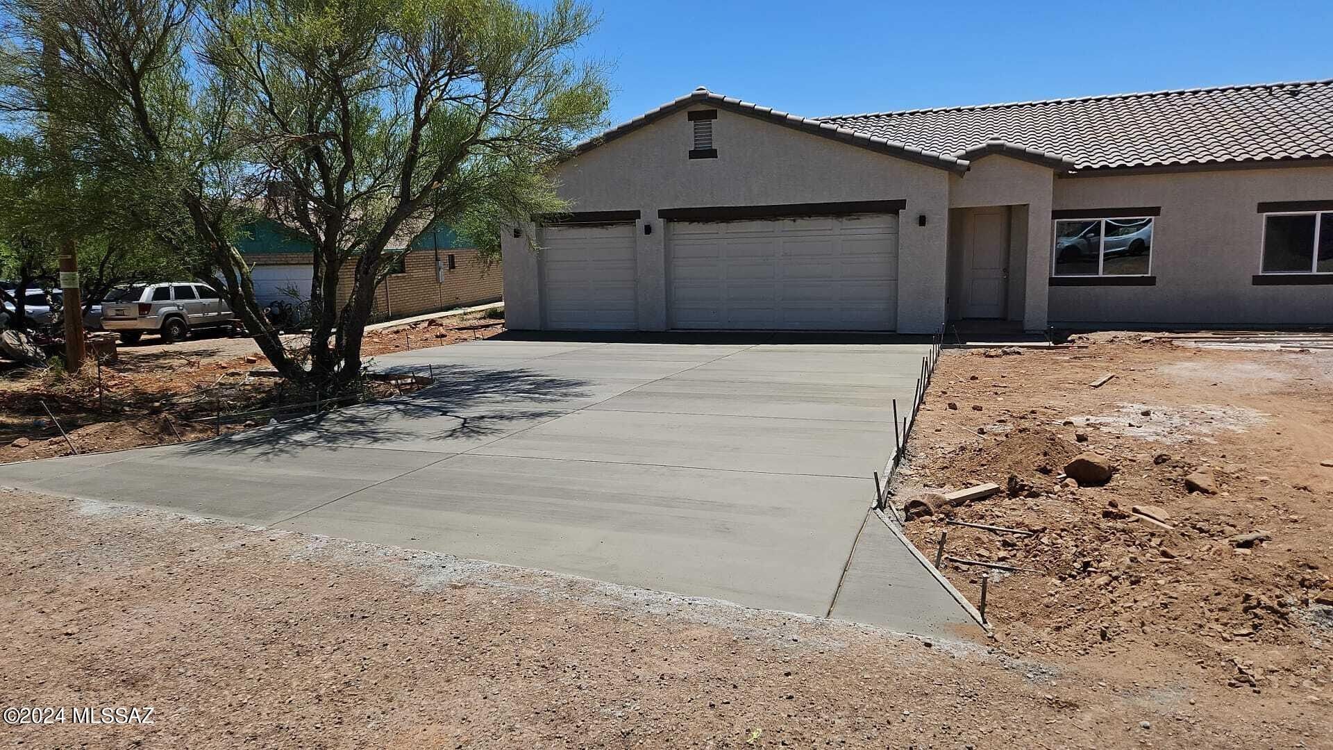 1780 Zimmer Court. Rio Rico, AZ 85648