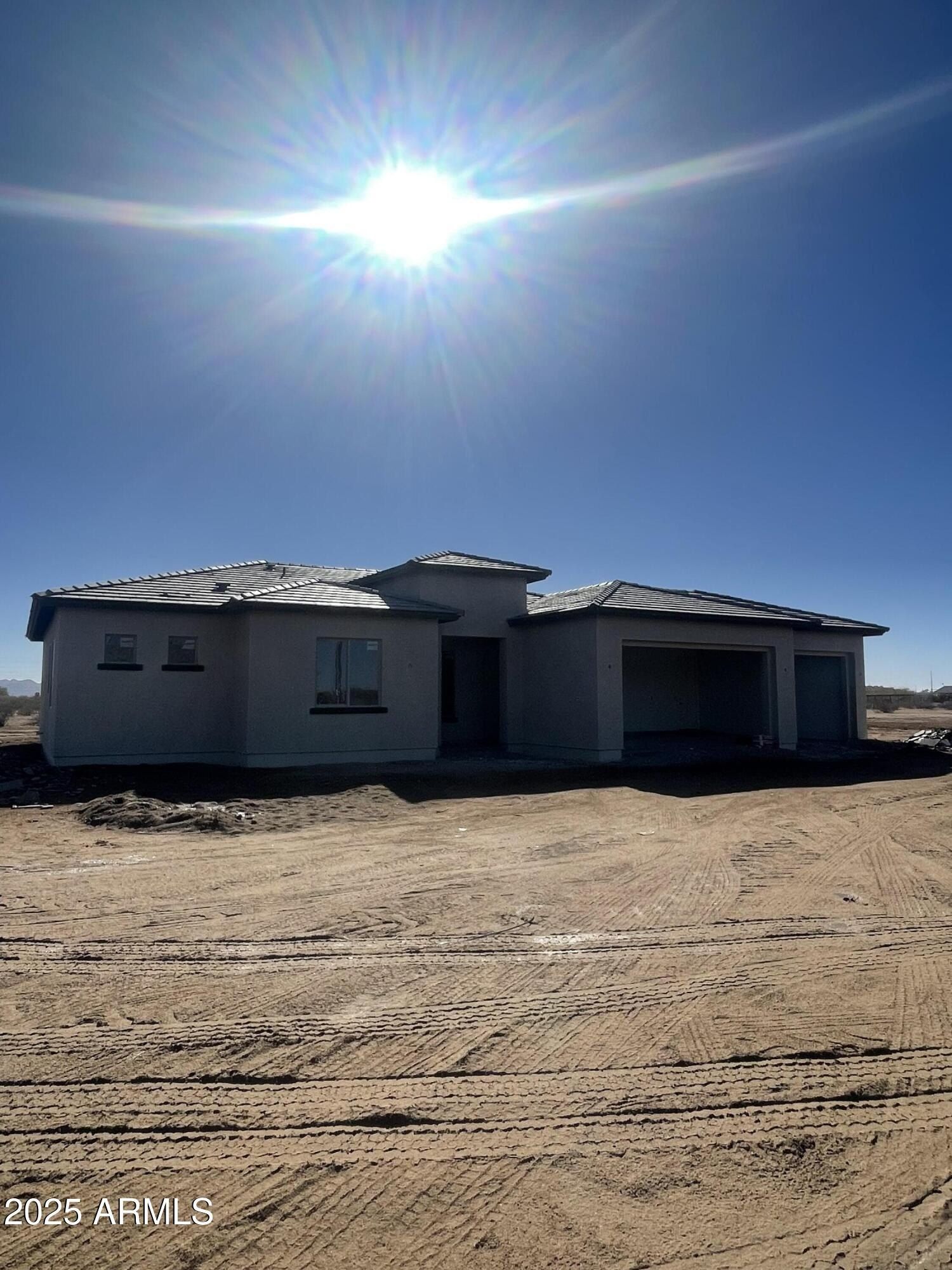 25519 W Brookhart Way. Wittmann, AZ 85361