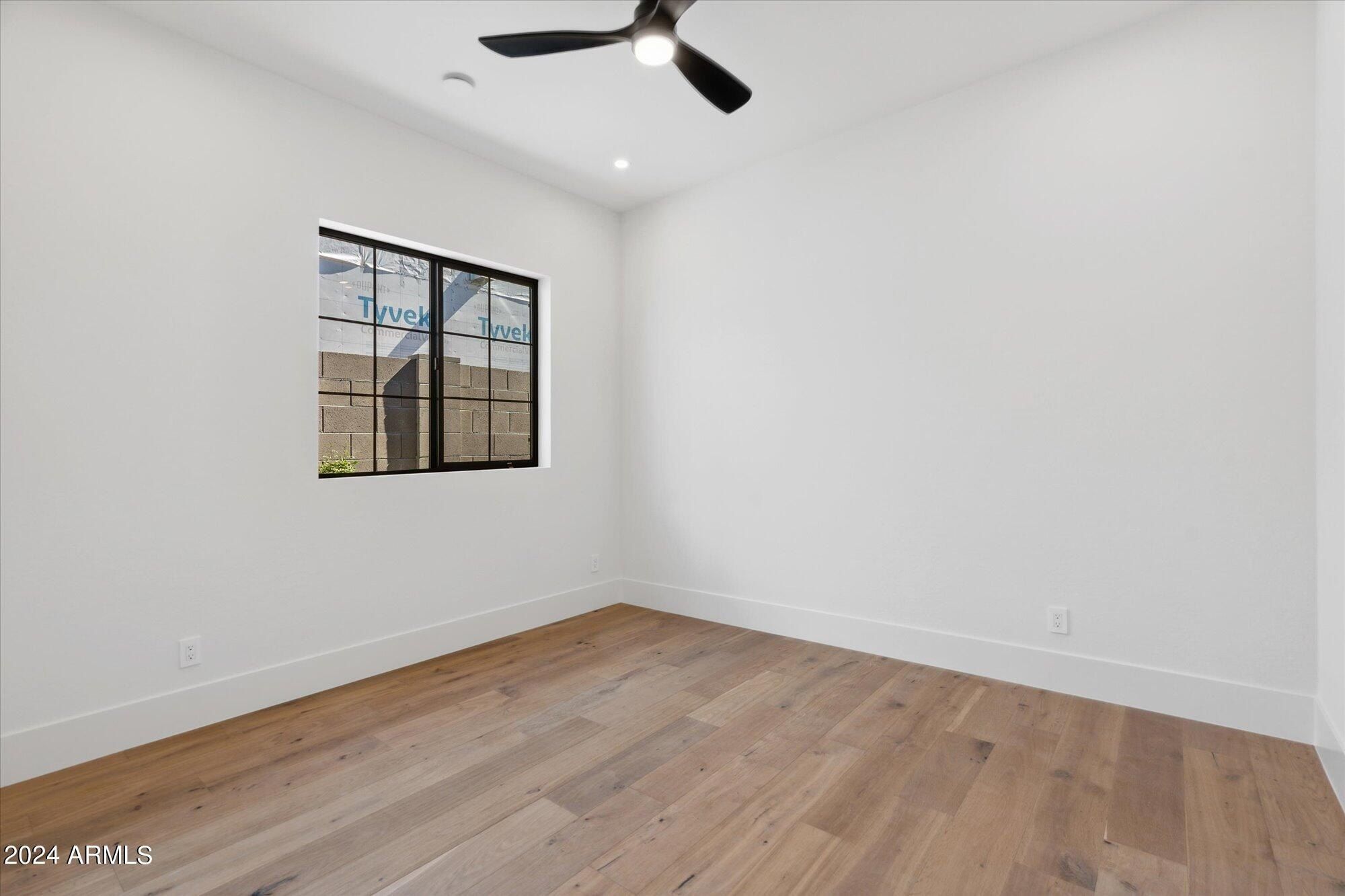 8507 S 9Th Drive. Phoenix, AZ 85041
