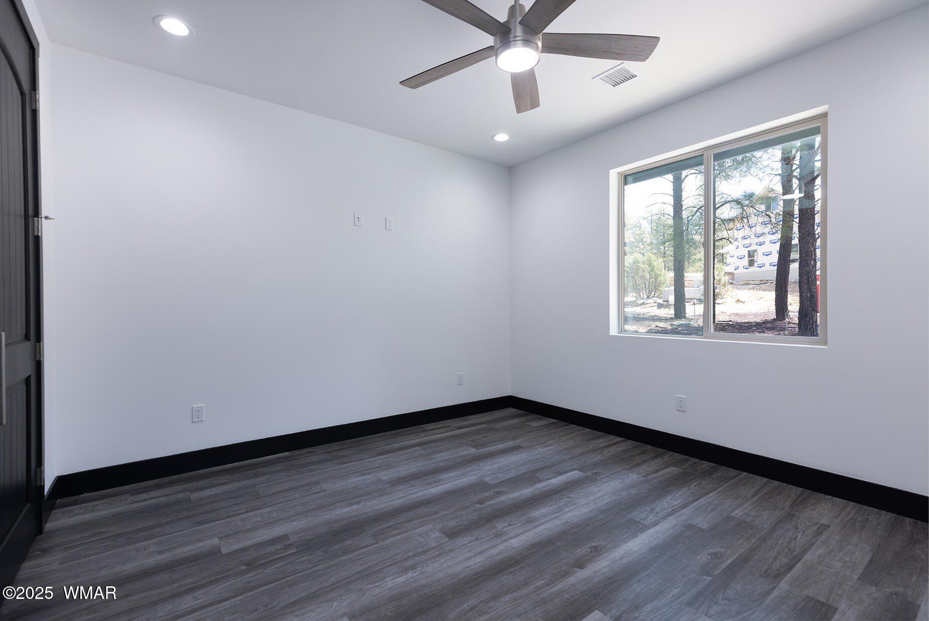 50 S Bench Circle. Show Low, AZ 85901