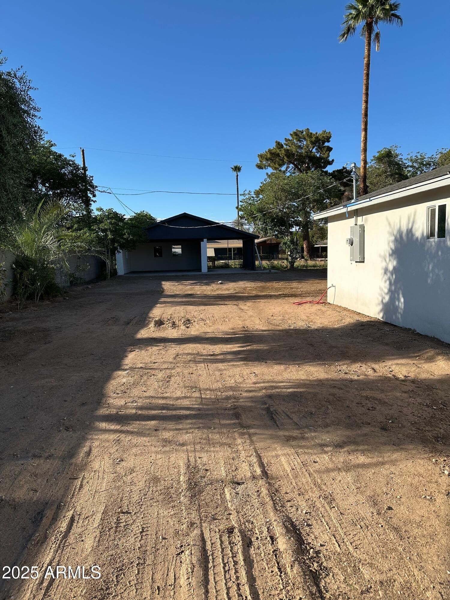 2148 W Hayward Avenue. Phoenix, AZ 85021