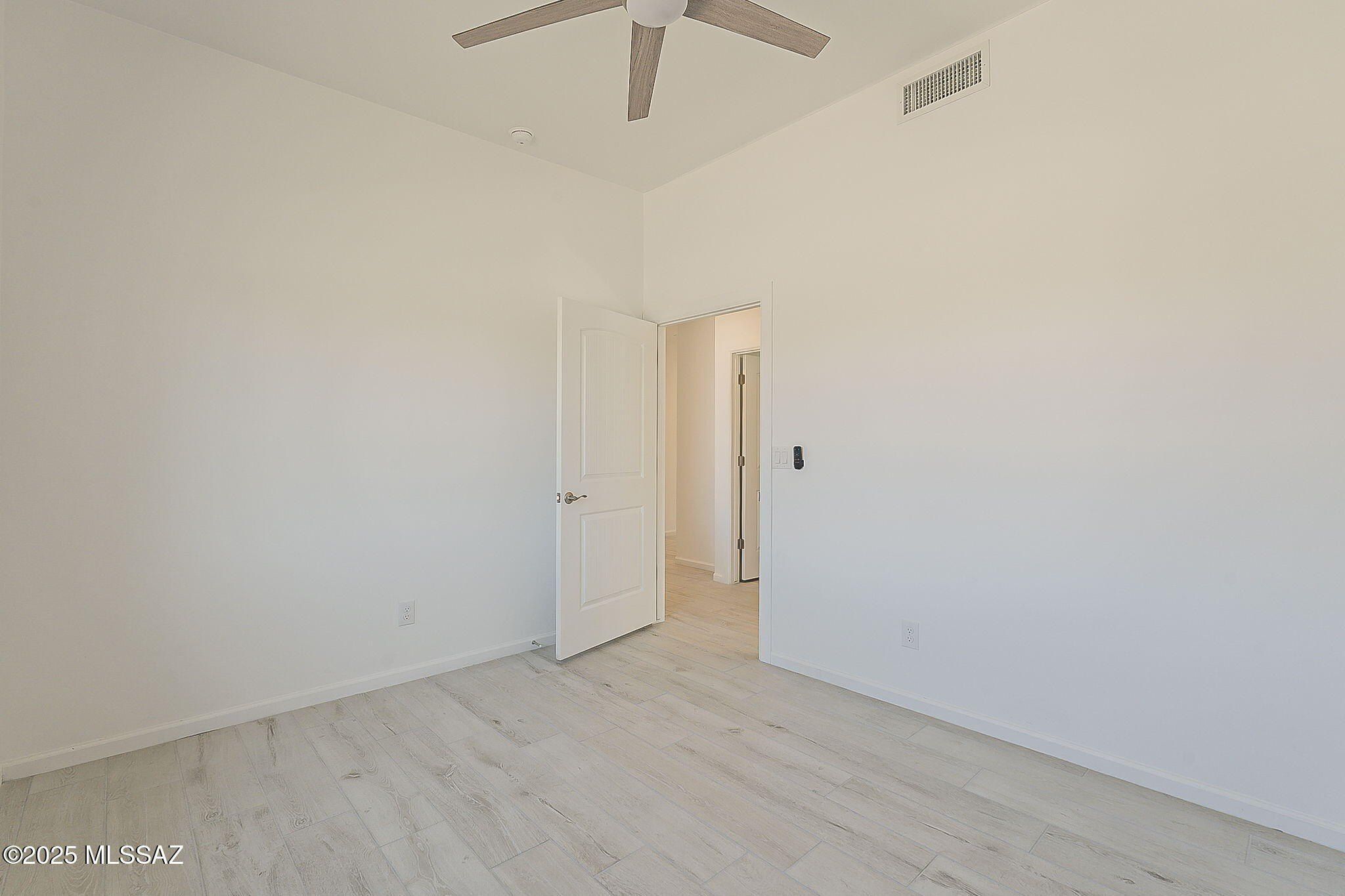 121 W Calle Escudilla. Green Valley, AZ 85614