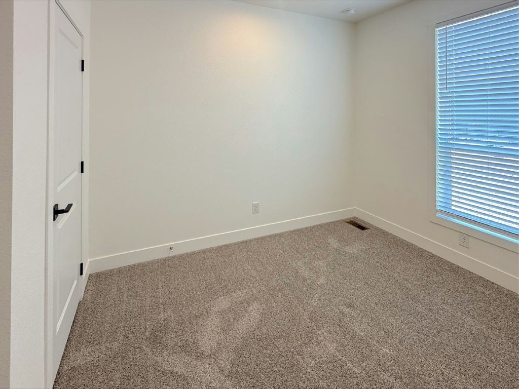 1084 Crenshaw Avenue. Cottonwood, AZ 86326