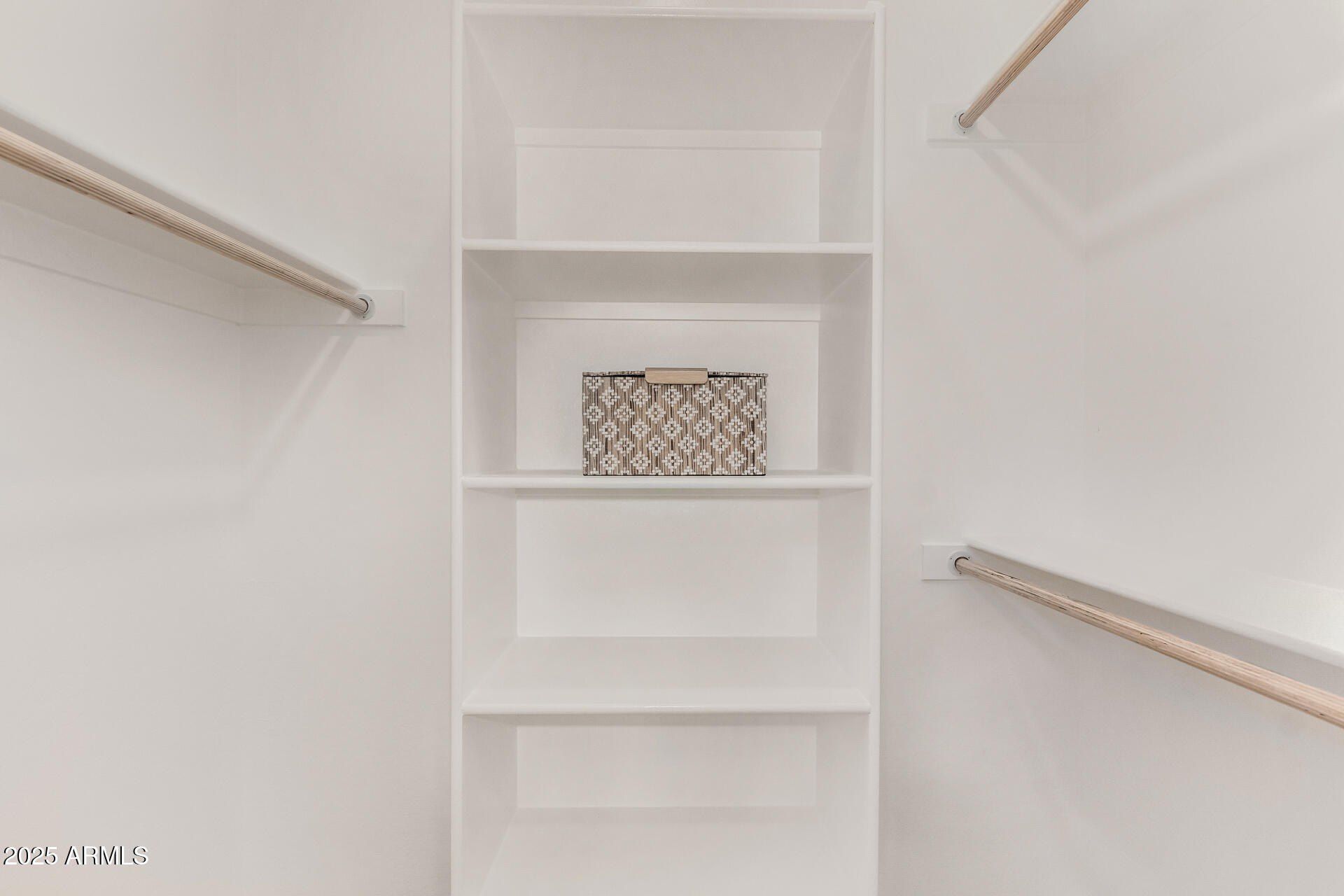 9382 W Raven Drive. Arizona City, AZ 85123