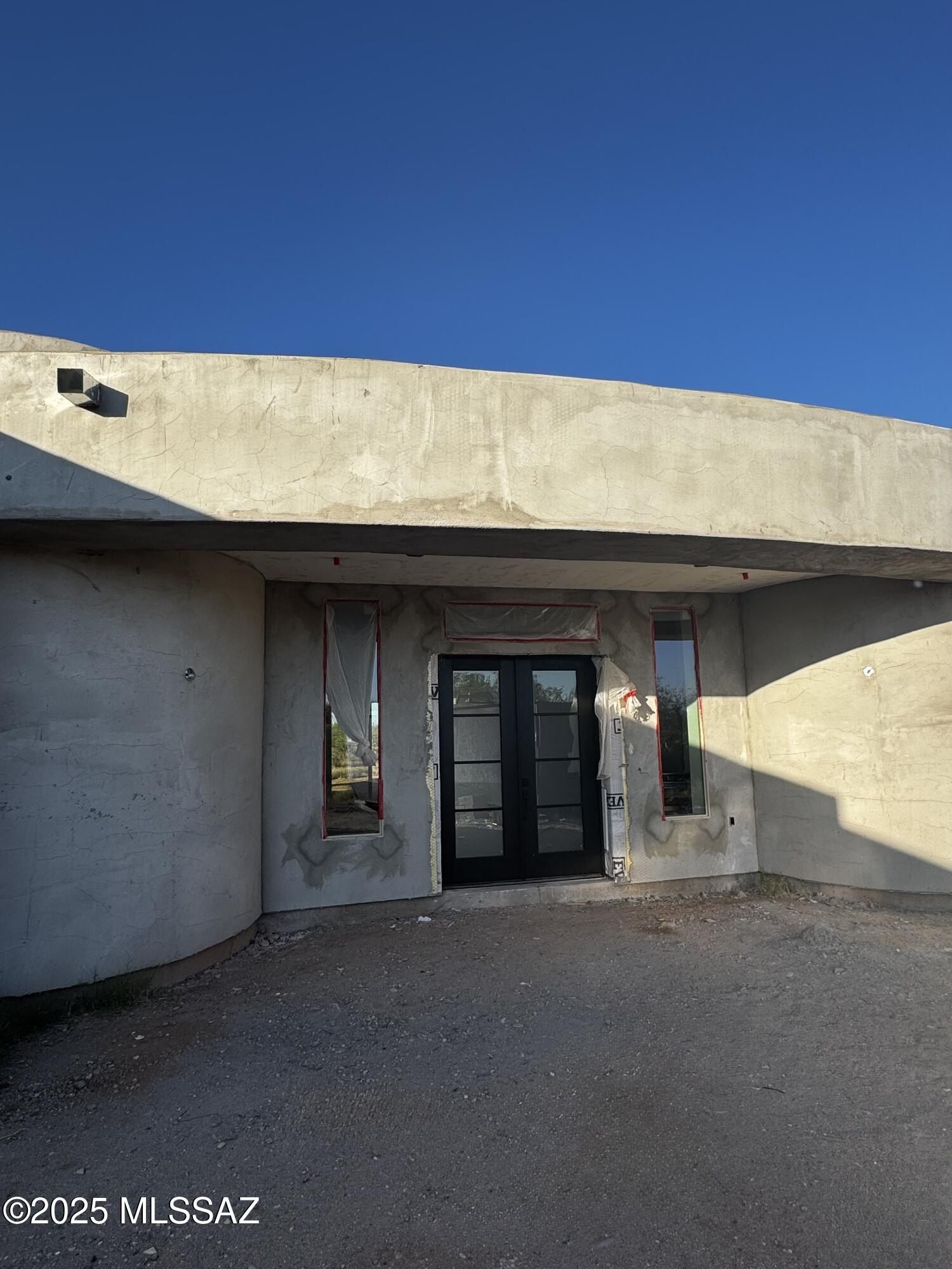 2529 E Old Stone House Trail. Sahuarita, AZ 85629