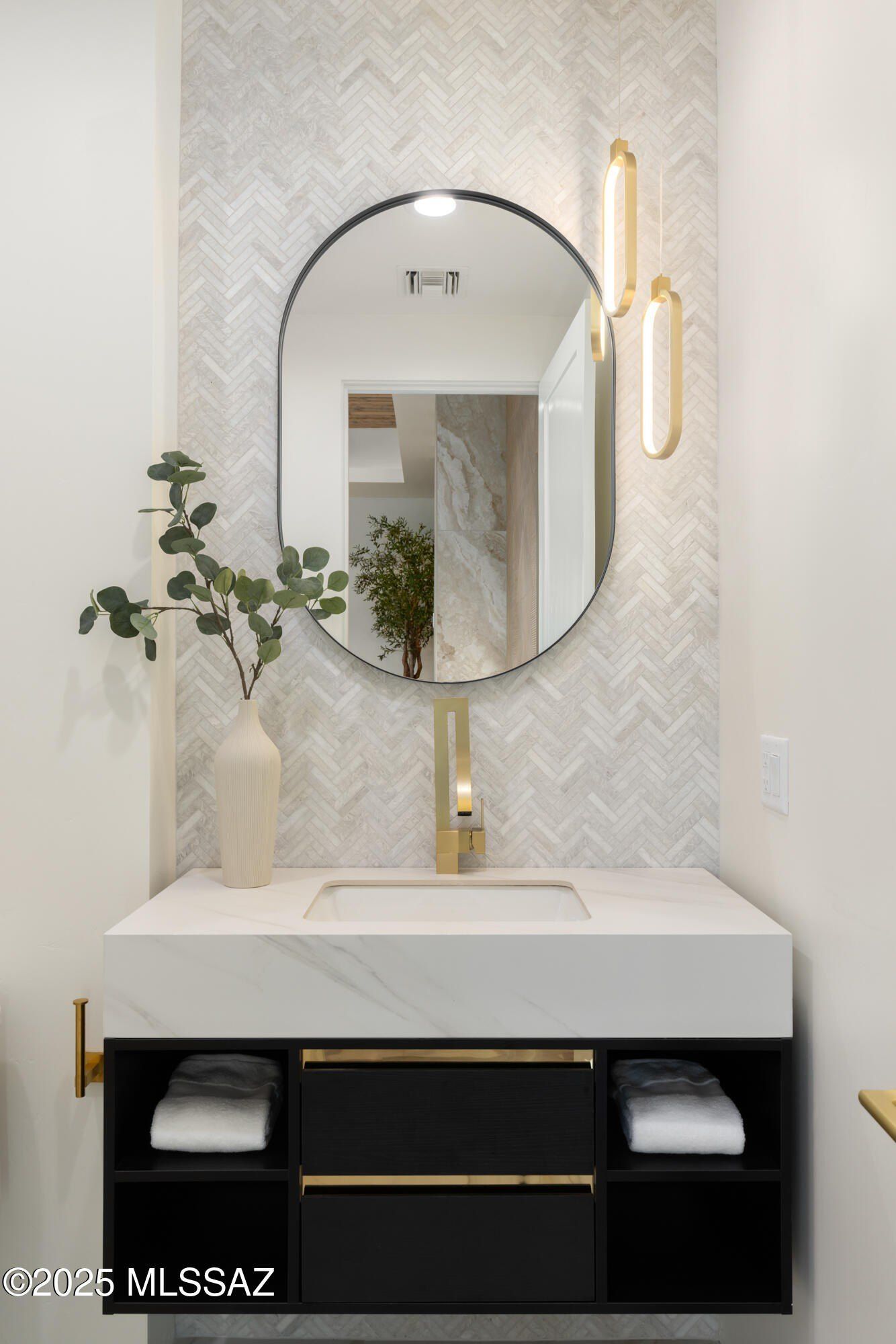 13870 N Dove Canyon Pass. Marana, AZ 85658