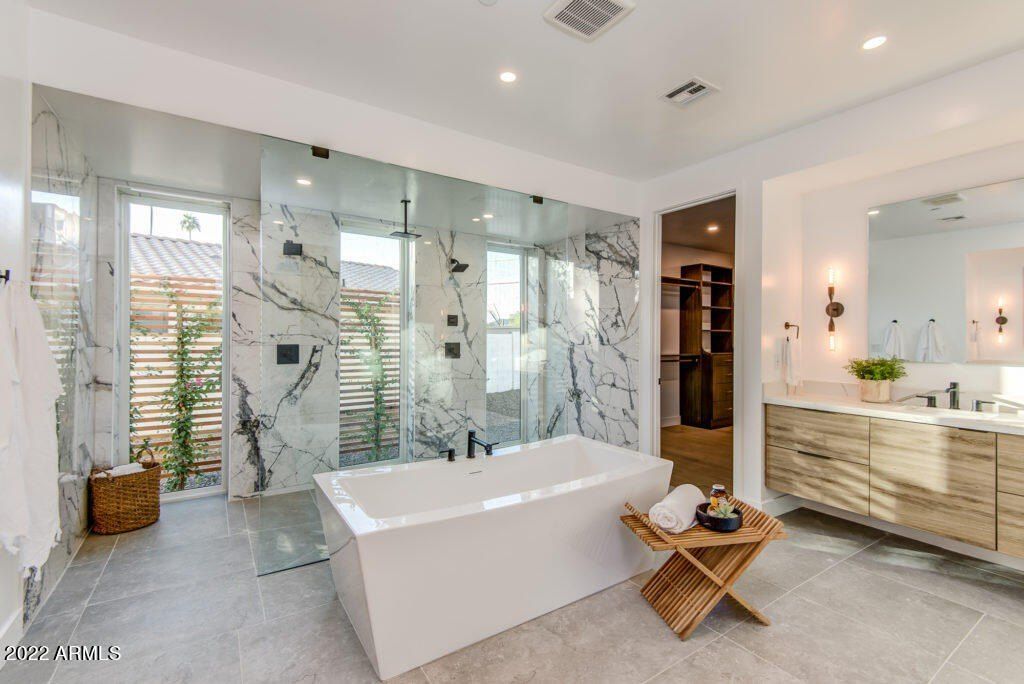 10535 E Paradise Drive. Scottsdale, AZ 85259