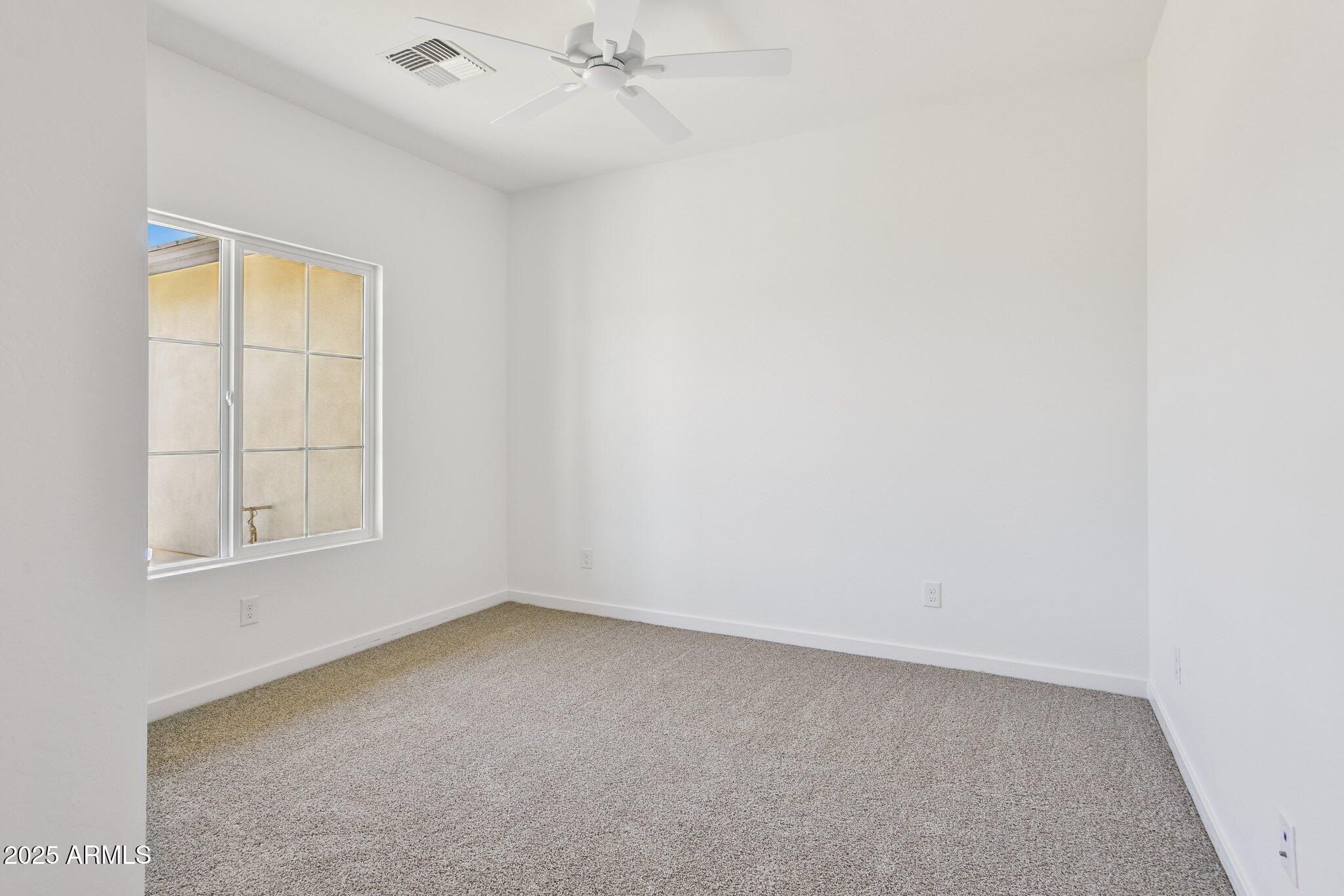 958 N 97Th Way. Mesa, AZ 85207