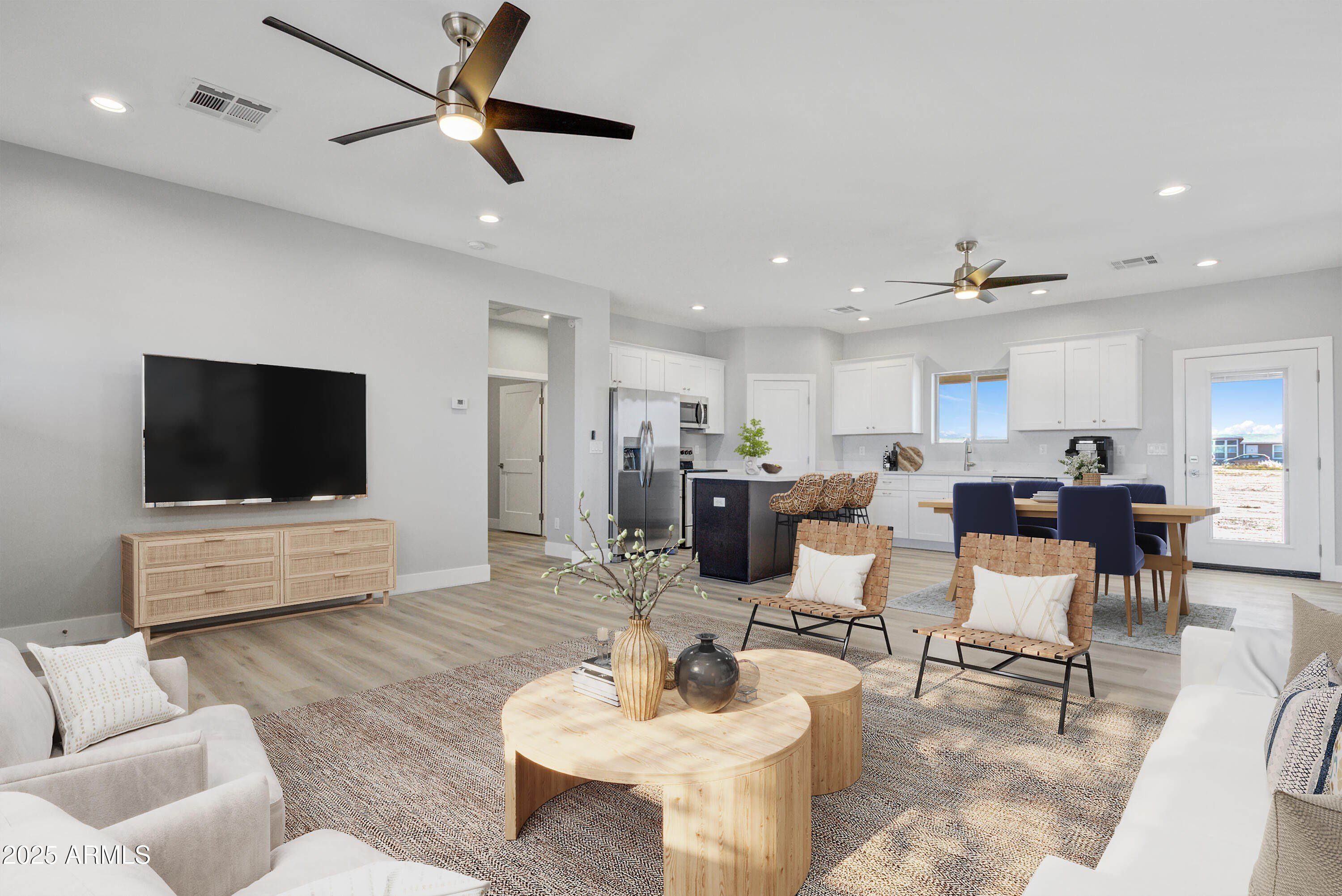 138 W Skylark Road. Pinetop, AZ 85935