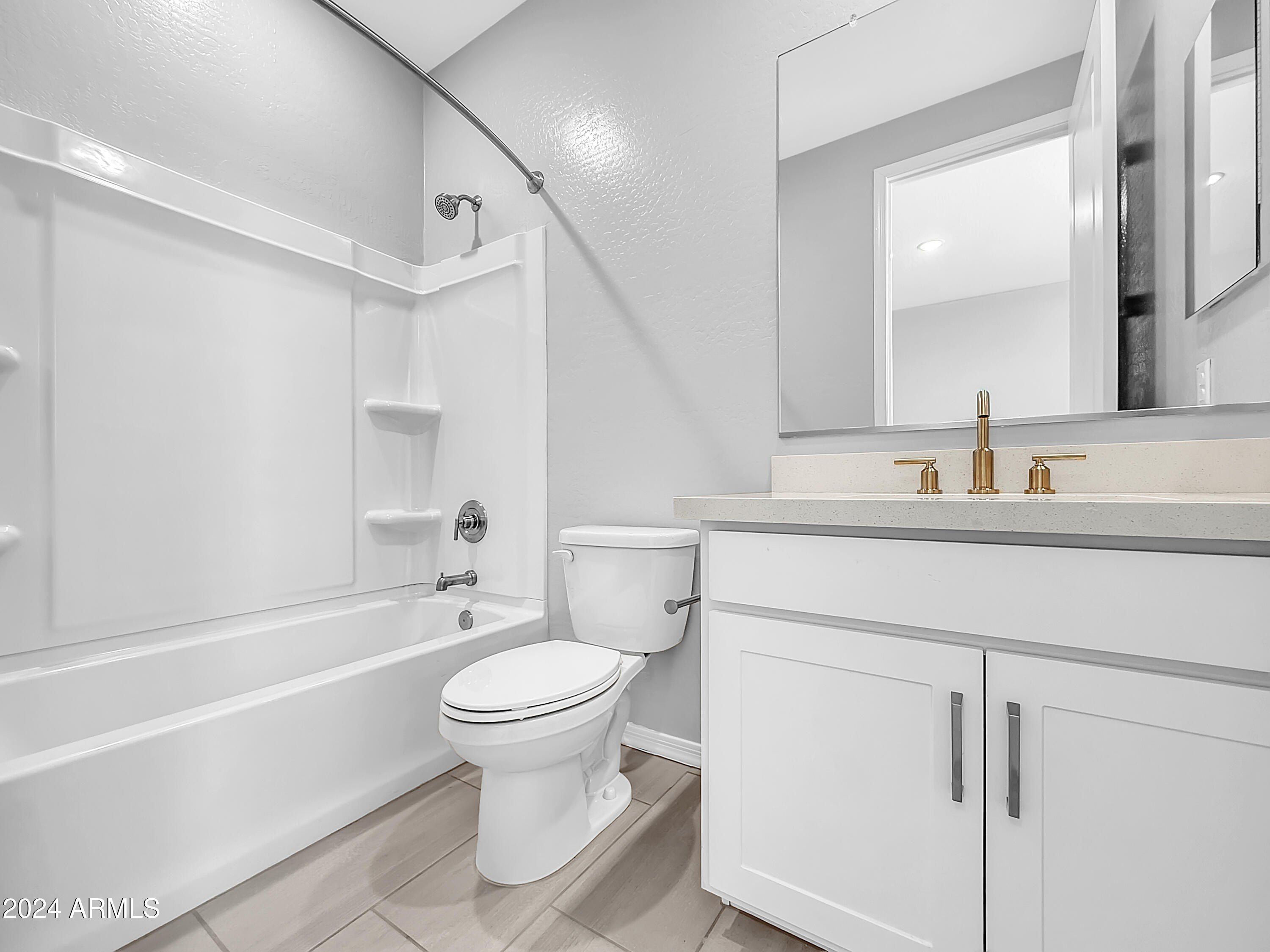 5616 W Paseo Way. Laveen, AZ 85339