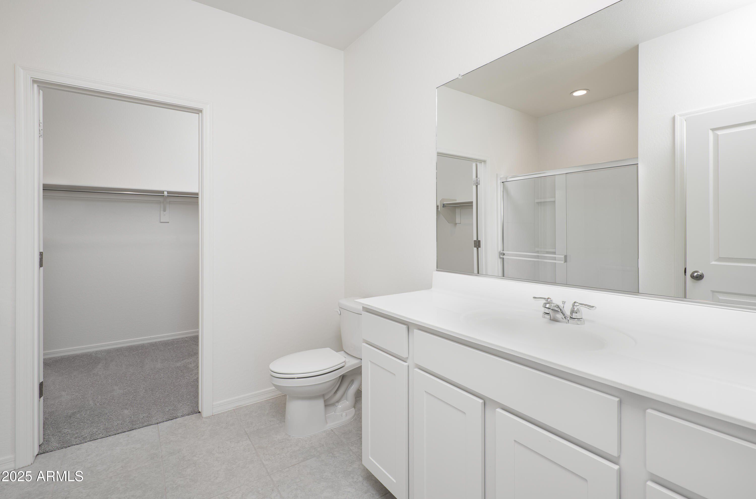 9842 W Odeum Lane. Tolleson, AZ 85353