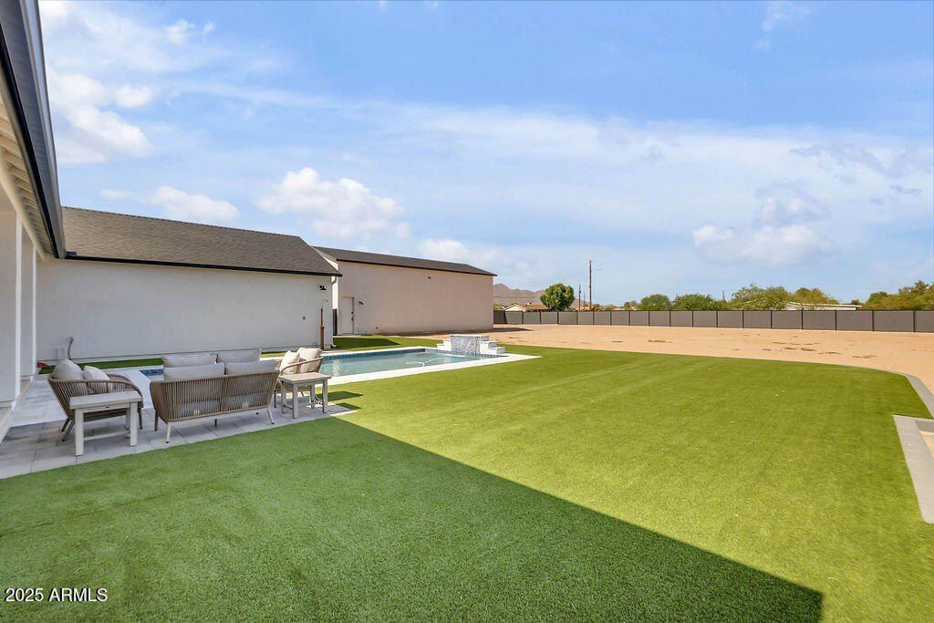 25916 S 198Th Street. Queen Creek, AZ 85142