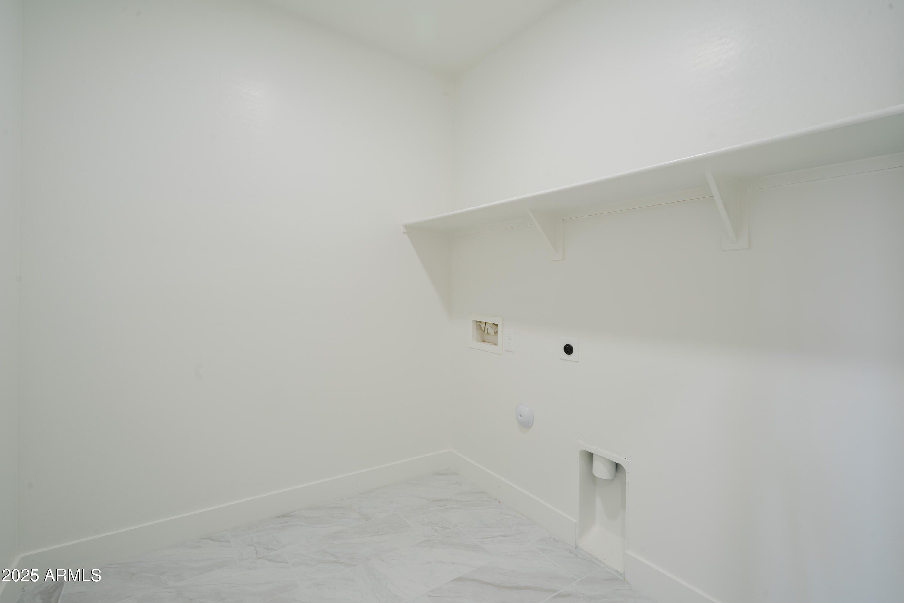 9893 W Sunbird Drive. Arizona City, AZ 85123