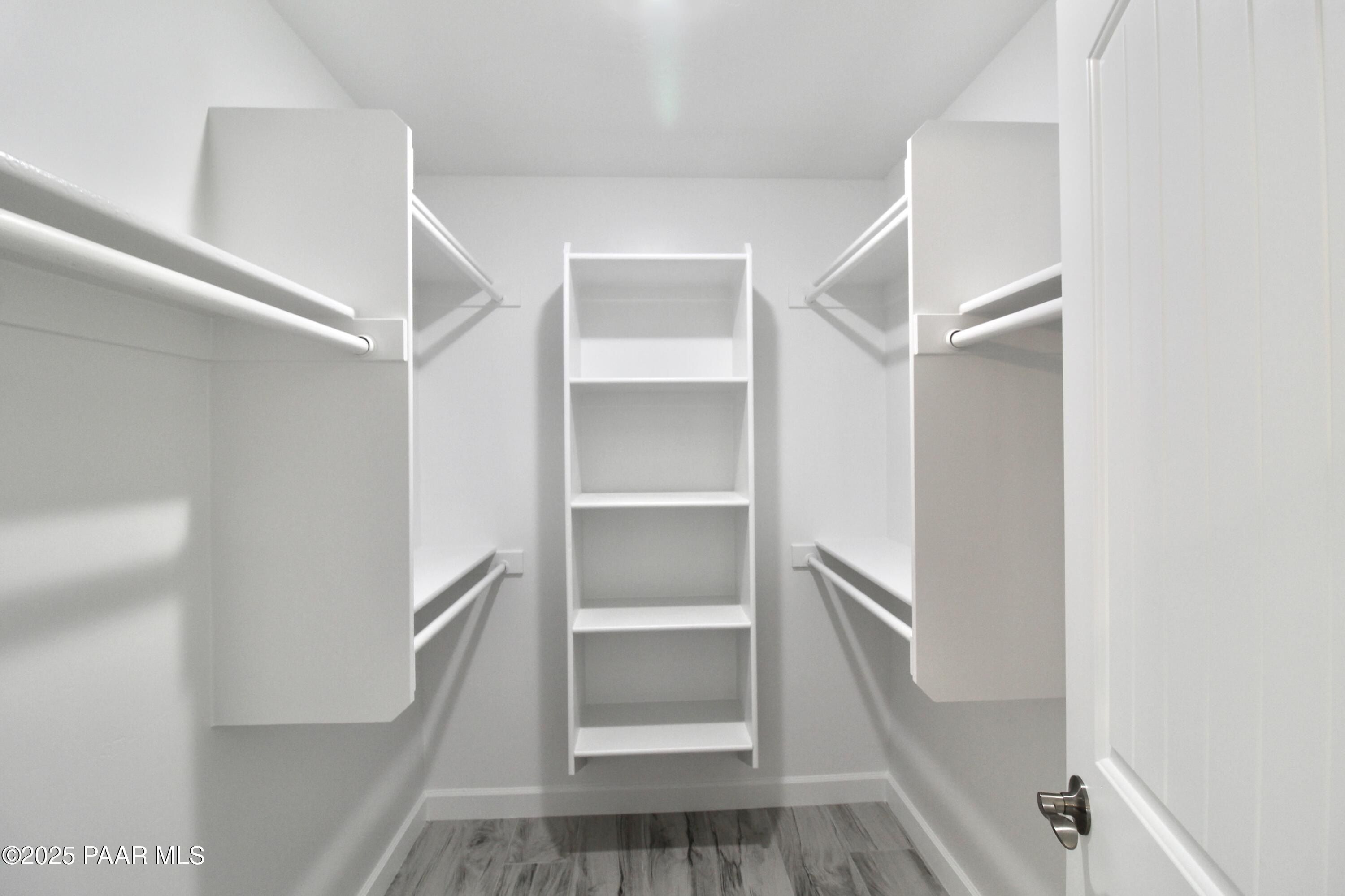 20272 E Hereford Drive Unit 2. Mayer, AZ 86333