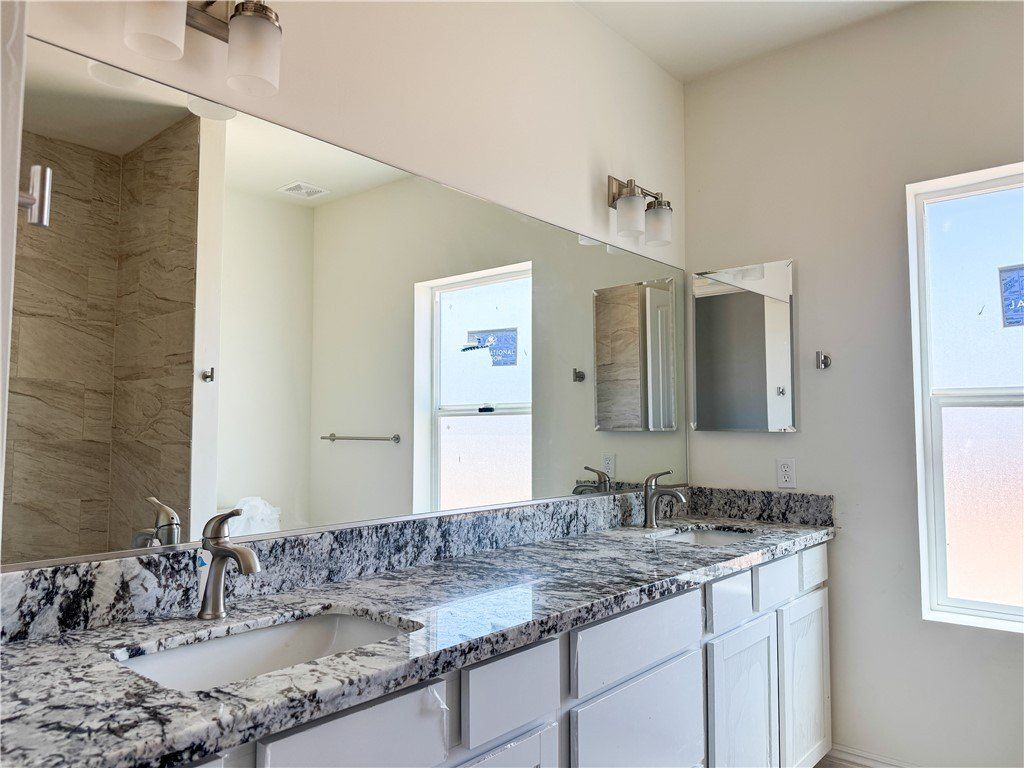 3252 Gold Canyon Court. Kingman, AZ 86401