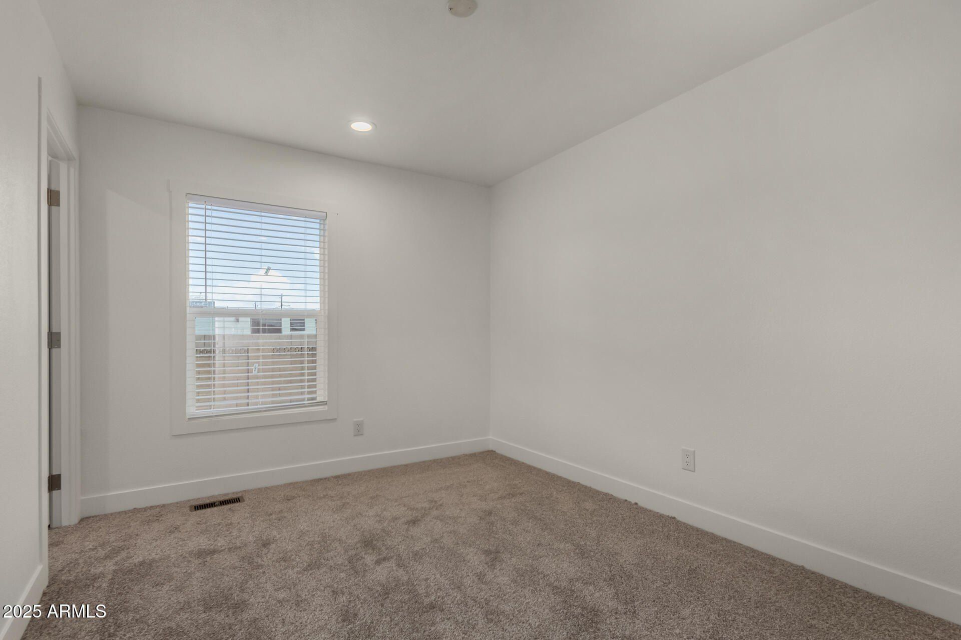 9427 E University Drive. Mesa, AZ 85207