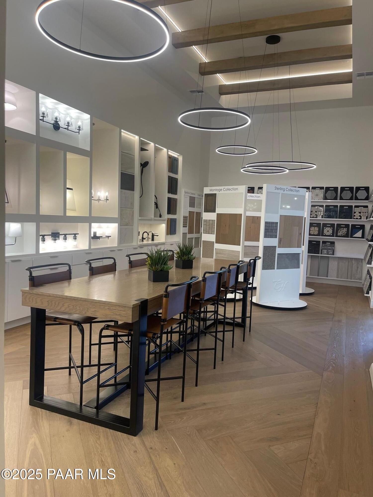 5025 E Frost Lane. Prescott Valley, AZ 86314