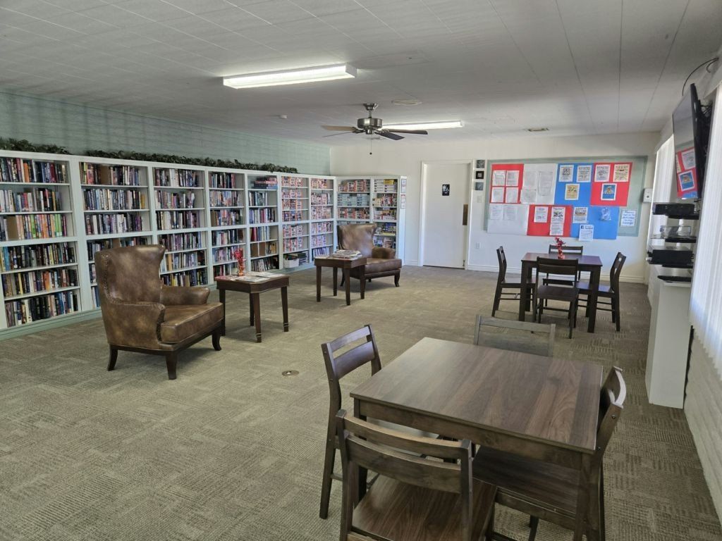 10701 N 99Th Ave  135. Peoria, AZ 85345