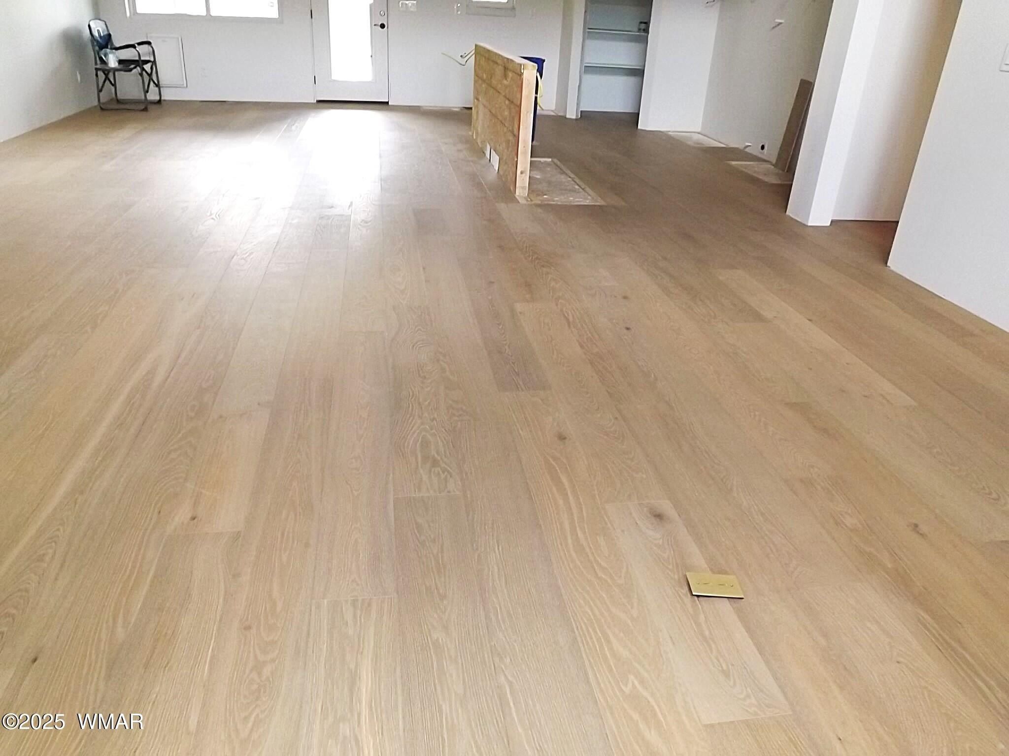 2268 Roundabout Circle. Overgaard, AZ 85933