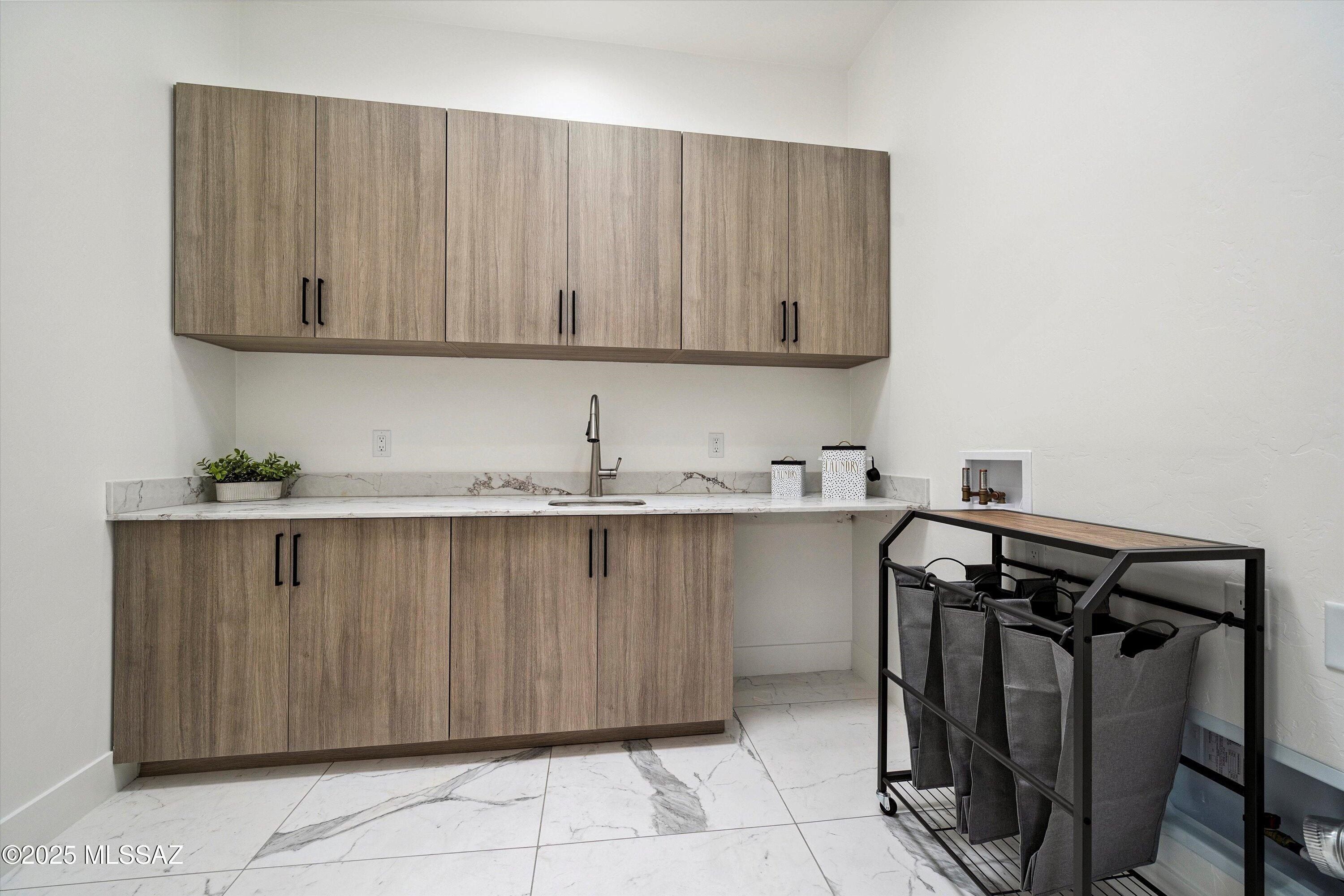 3861 N River Hills Drive. Tucson, AZ 85750