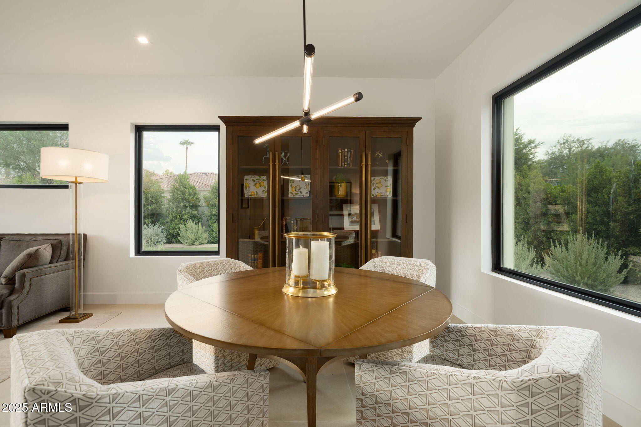 7044 E Cheney Drive. Paradise Valley, AZ 85253