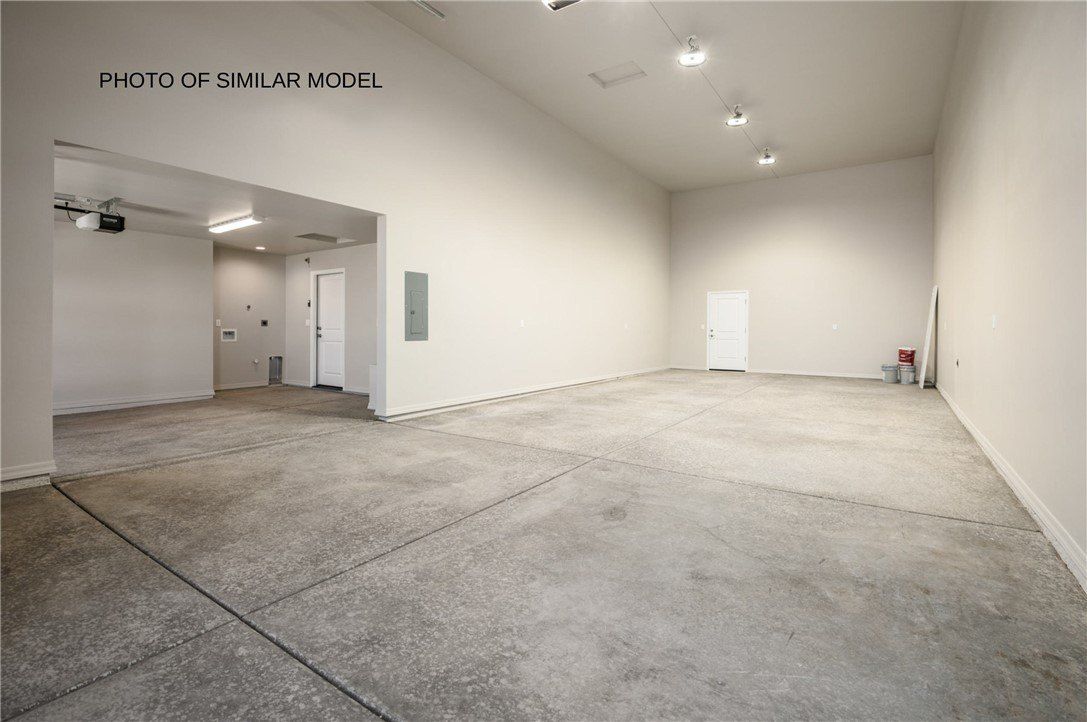 7150 E Alvarado Drive. Kingman, AZ 86401