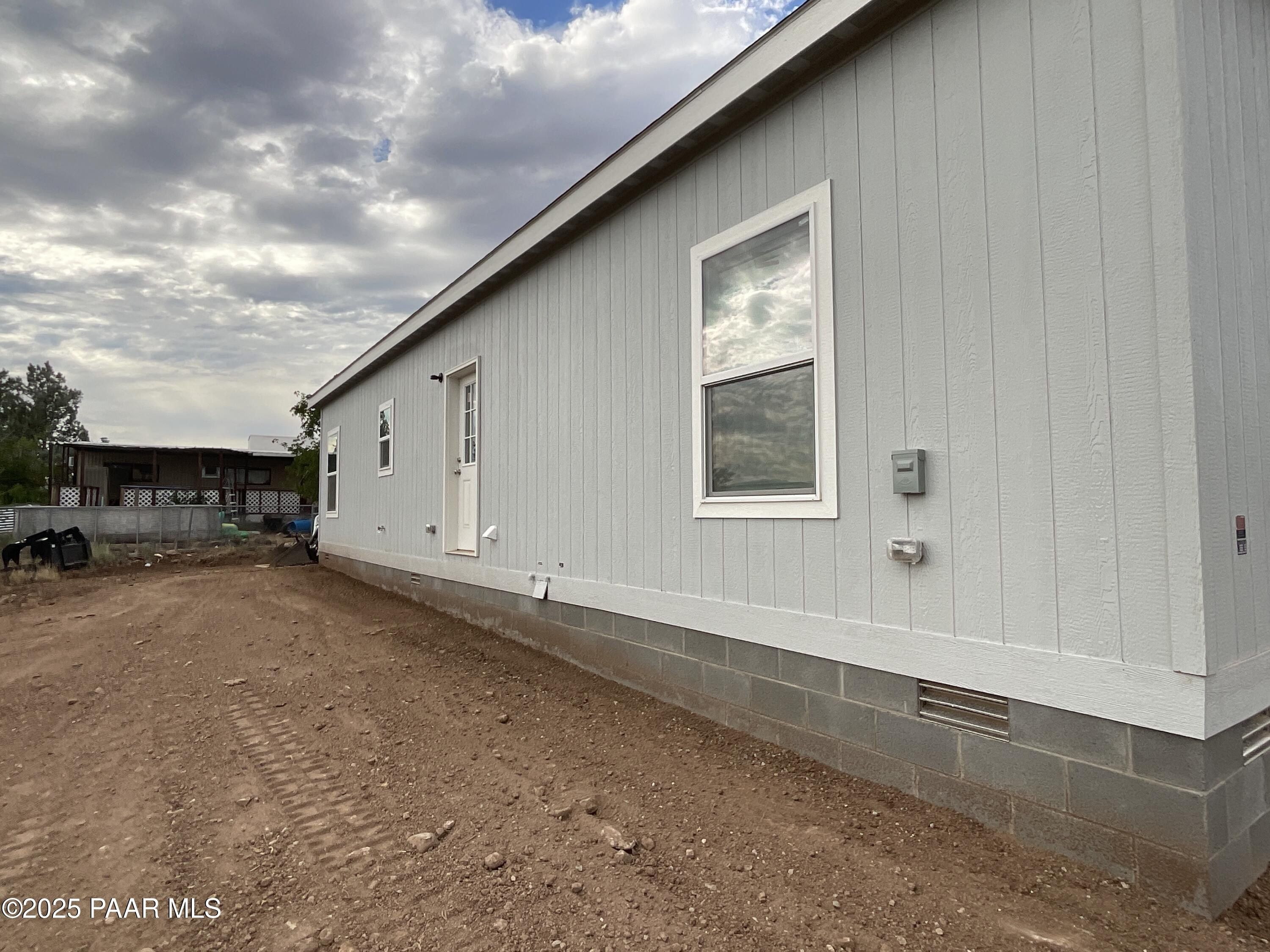 20821 E Cactus Wren Drive. Mayer, AZ 86333
