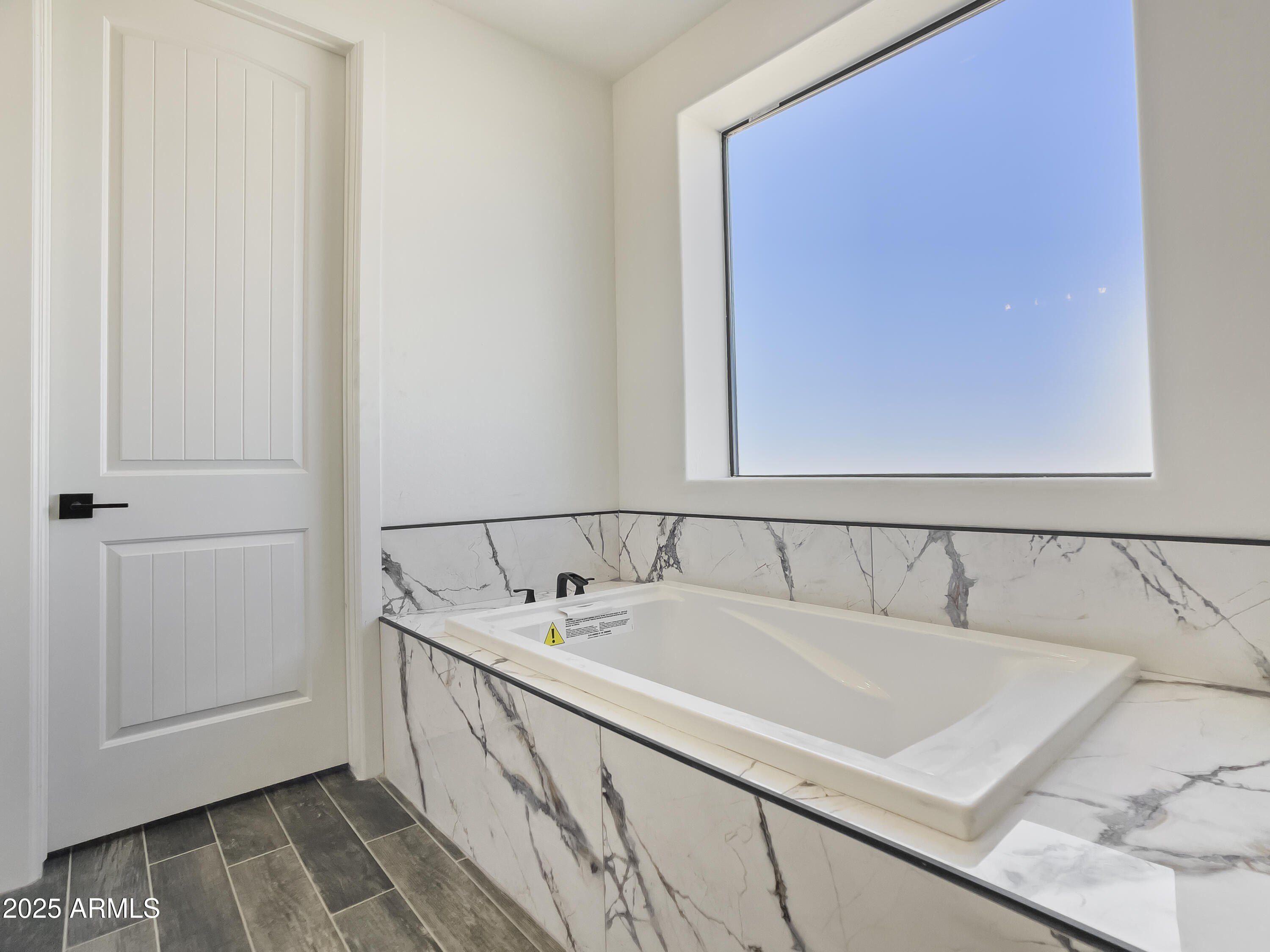 20111 W Saguaro Vista Drive. Wittmann, AZ 85361