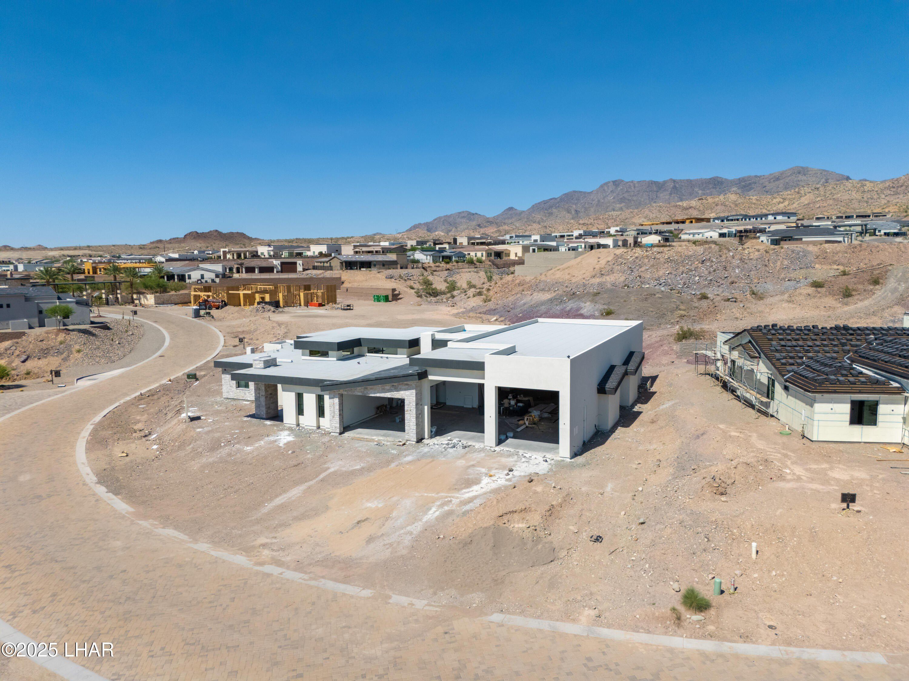 3036 Camino De La Enclave. Lake Havasu City, AZ 86406