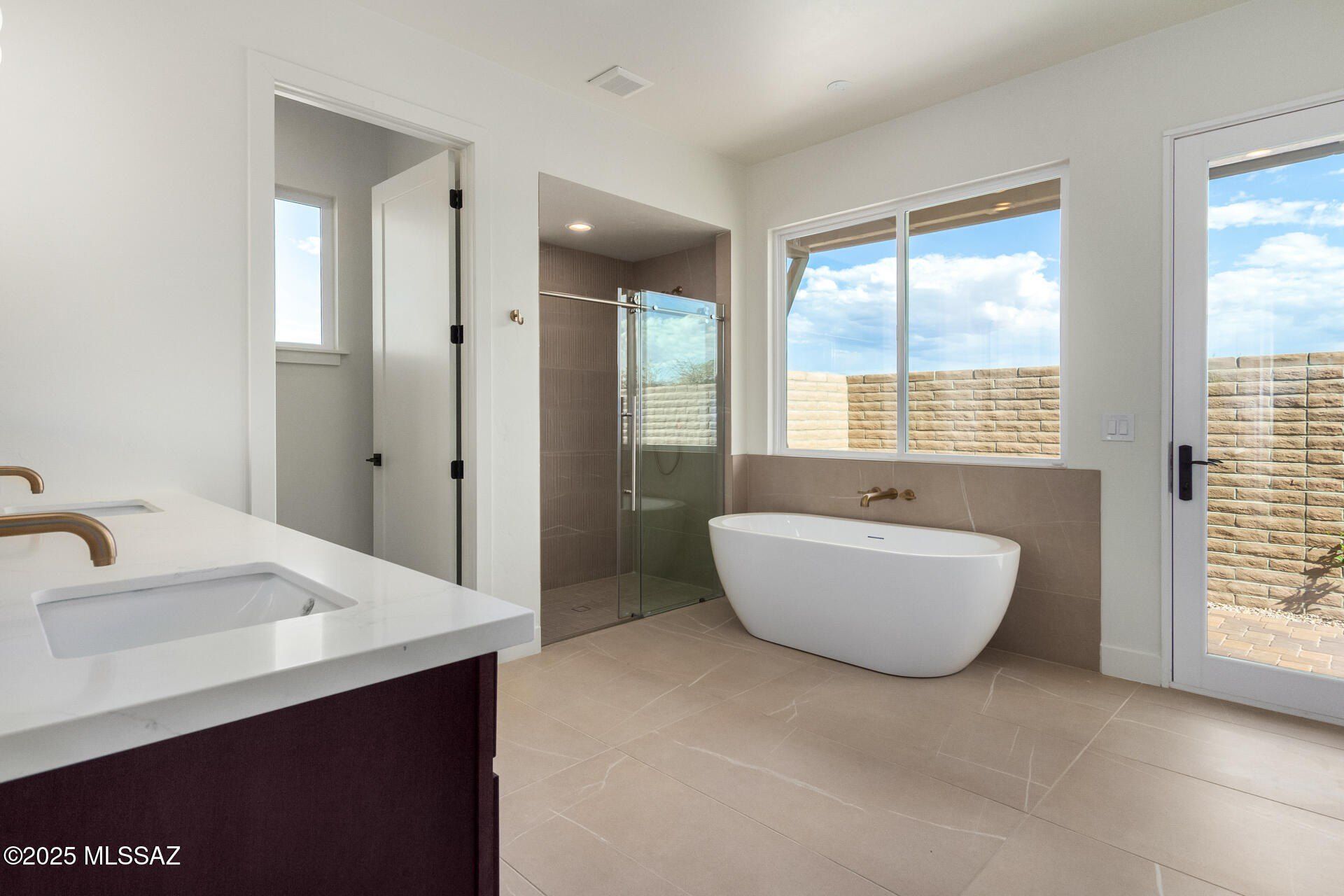 2750 W Black Cloud Court. Tucson, AZ 85745