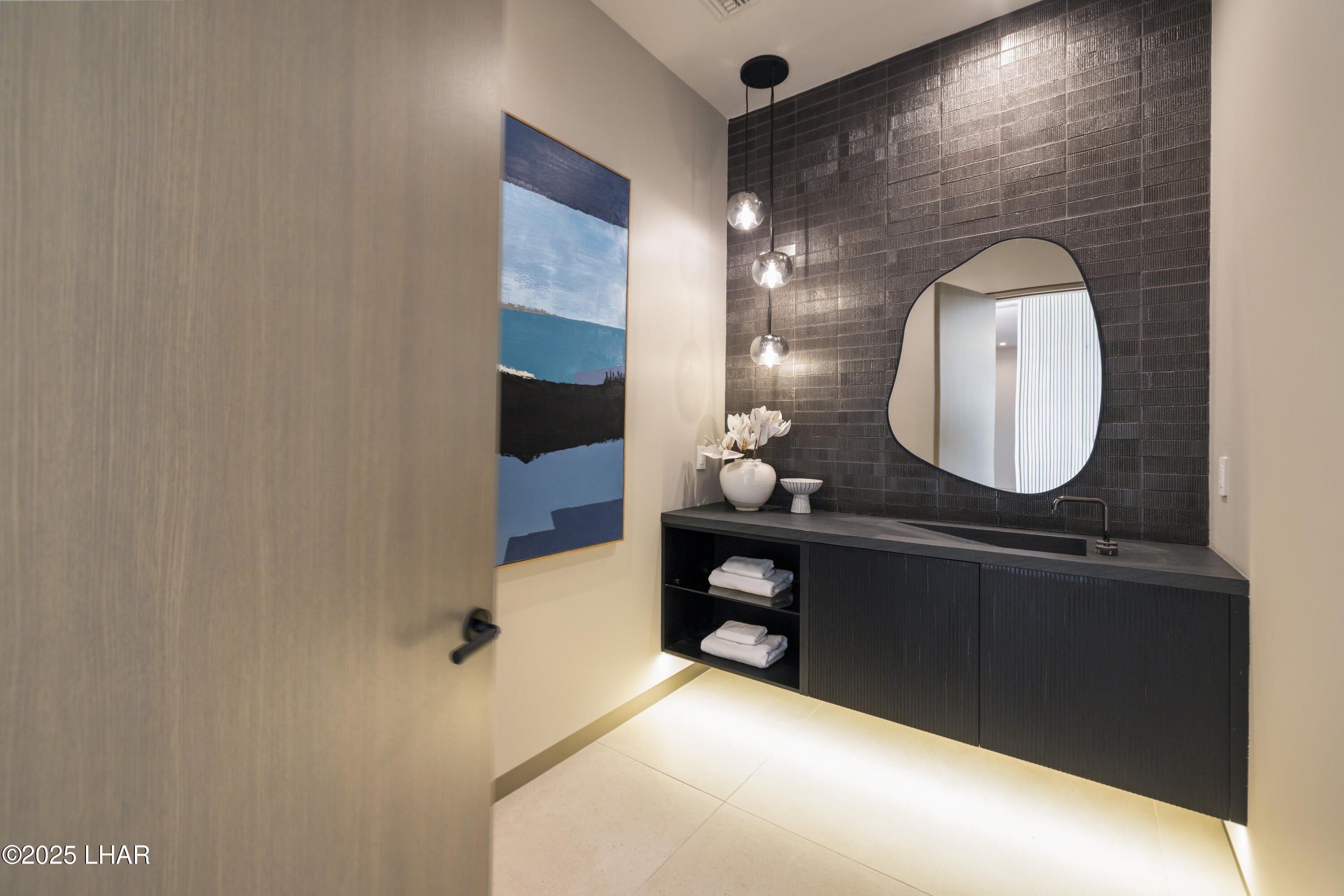 2437 Wren Cove Way. Lake Havasu City, AZ 86406