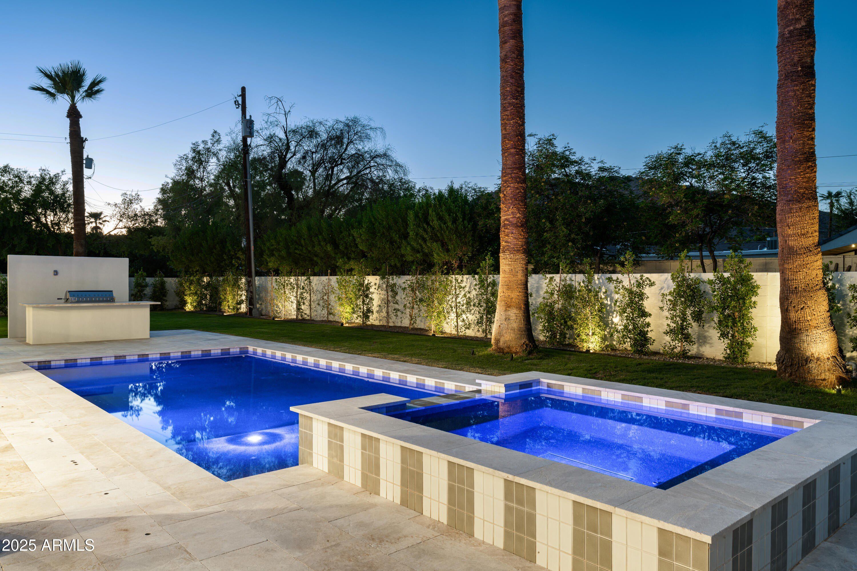 6302 E Calle Del Norte . Scottsdale, AZ 85251