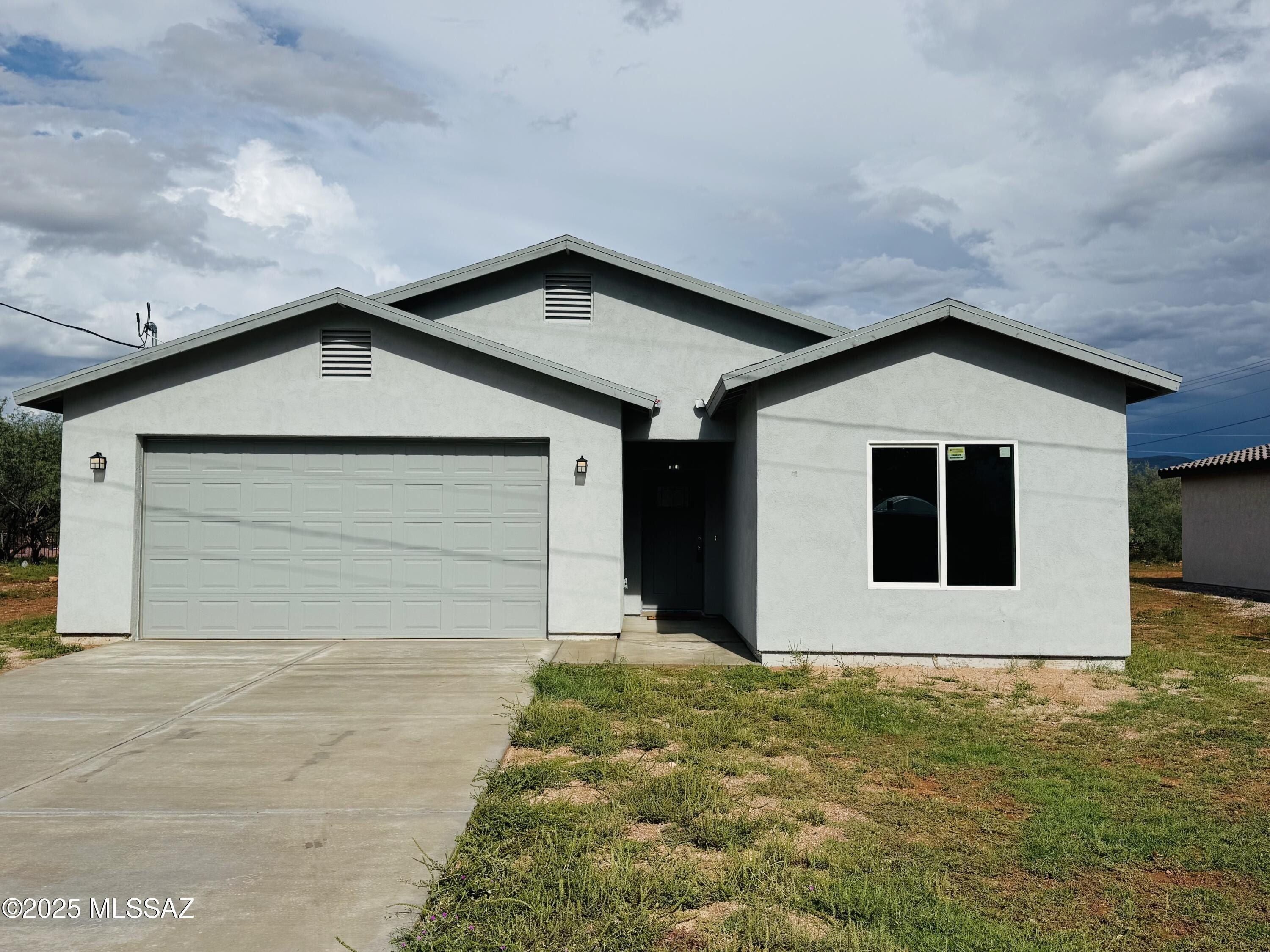 1843 Gardenias Court. Rio Rico, AZ 85648