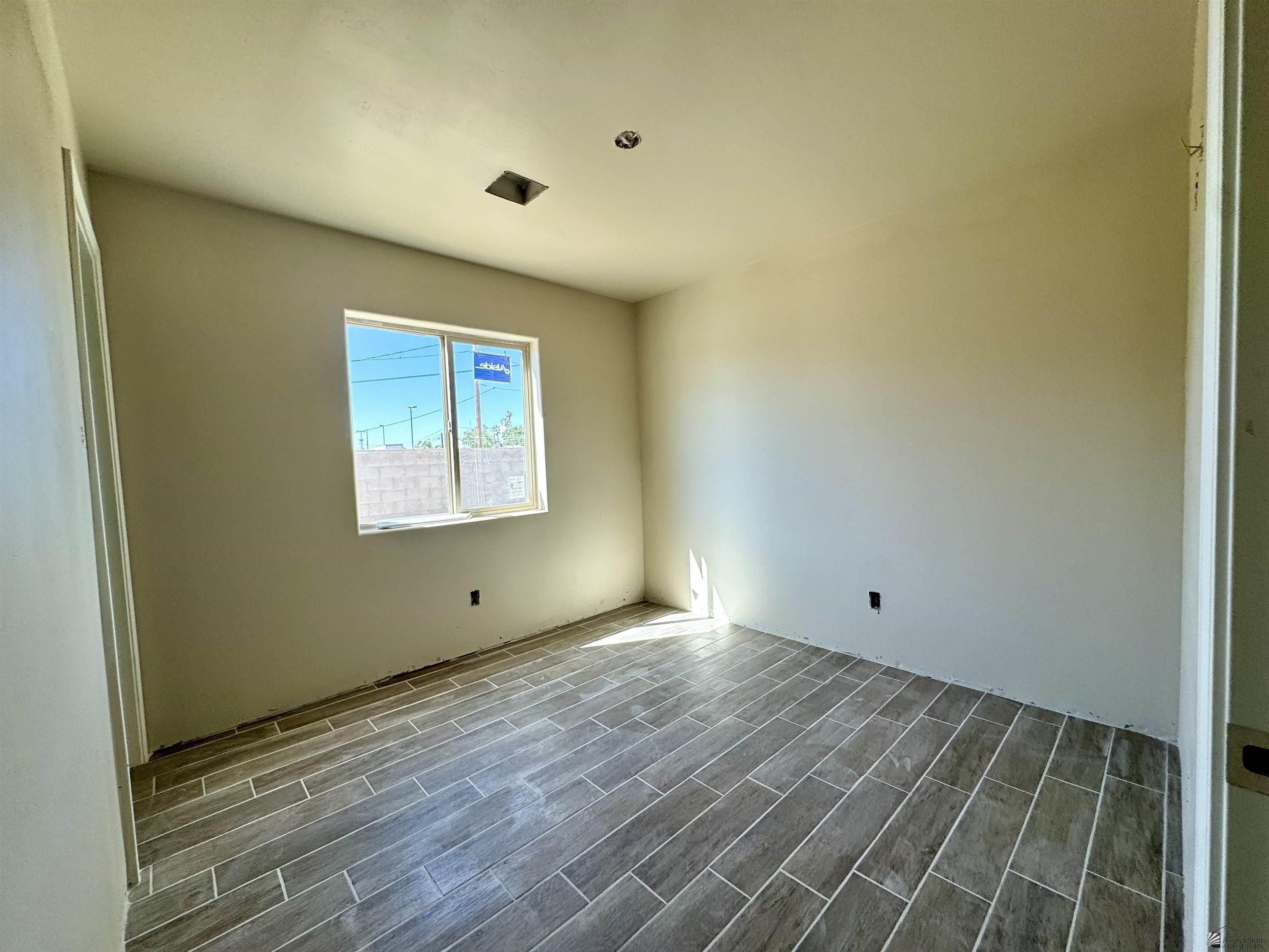 2184 S 5 Ave. Yuma, AZ 85364