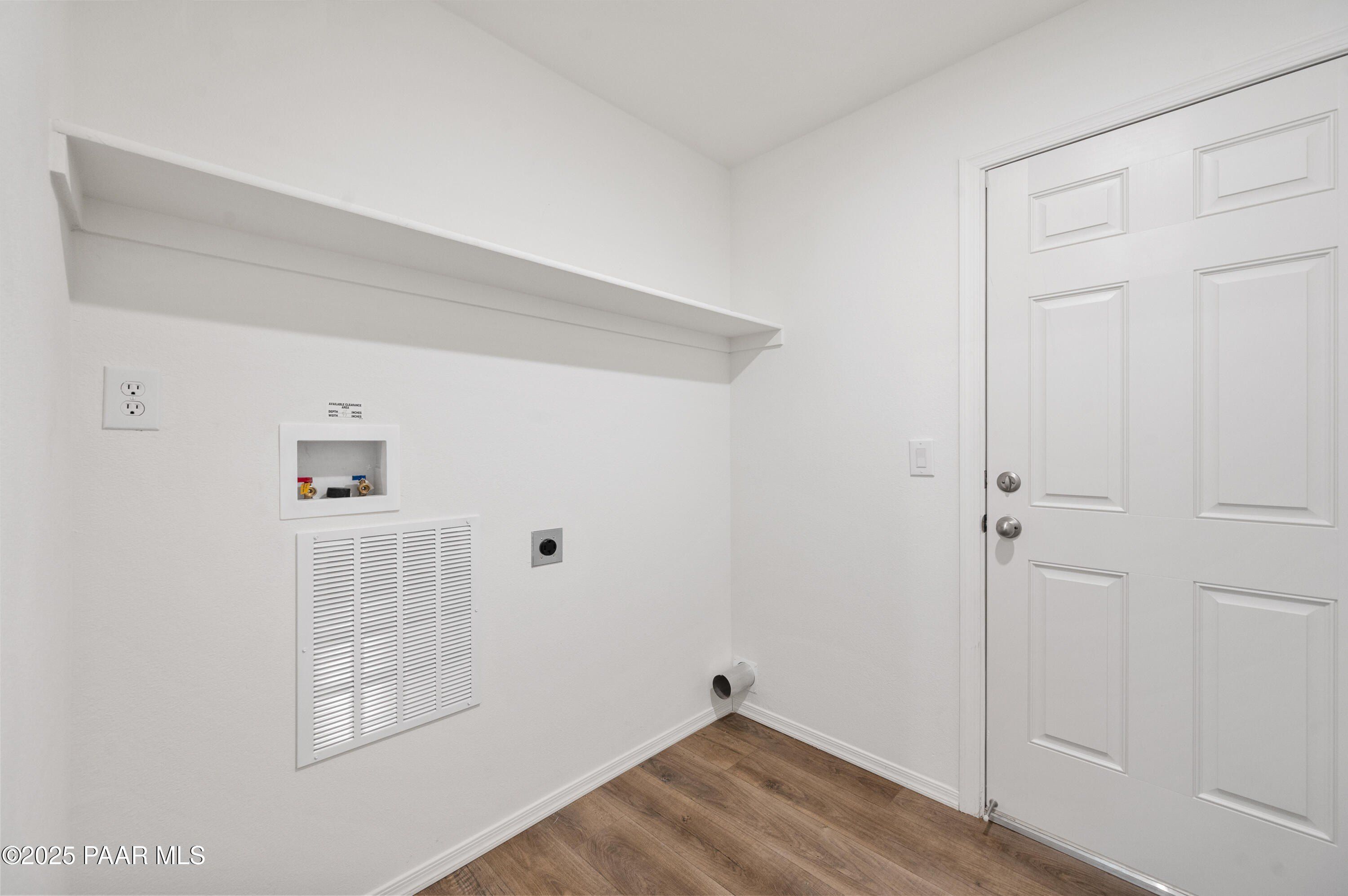 369 Granada Drive. Paulden, AZ 86334