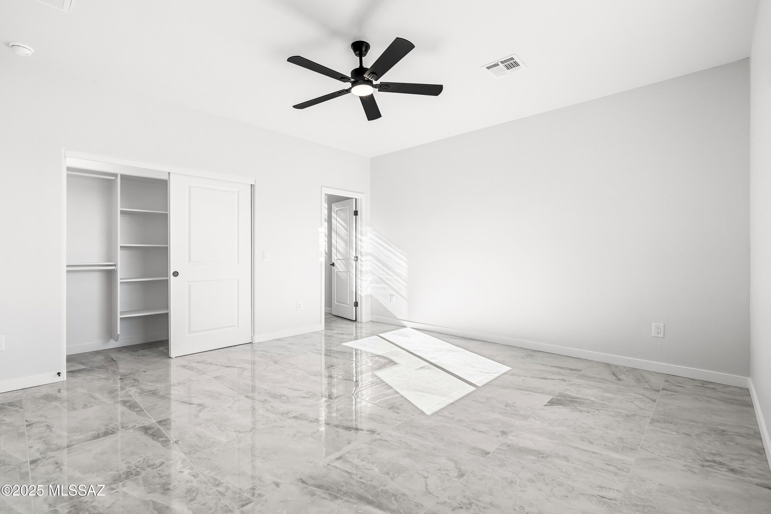 1792 Circulo Canada. Rio Rico, AZ 85648