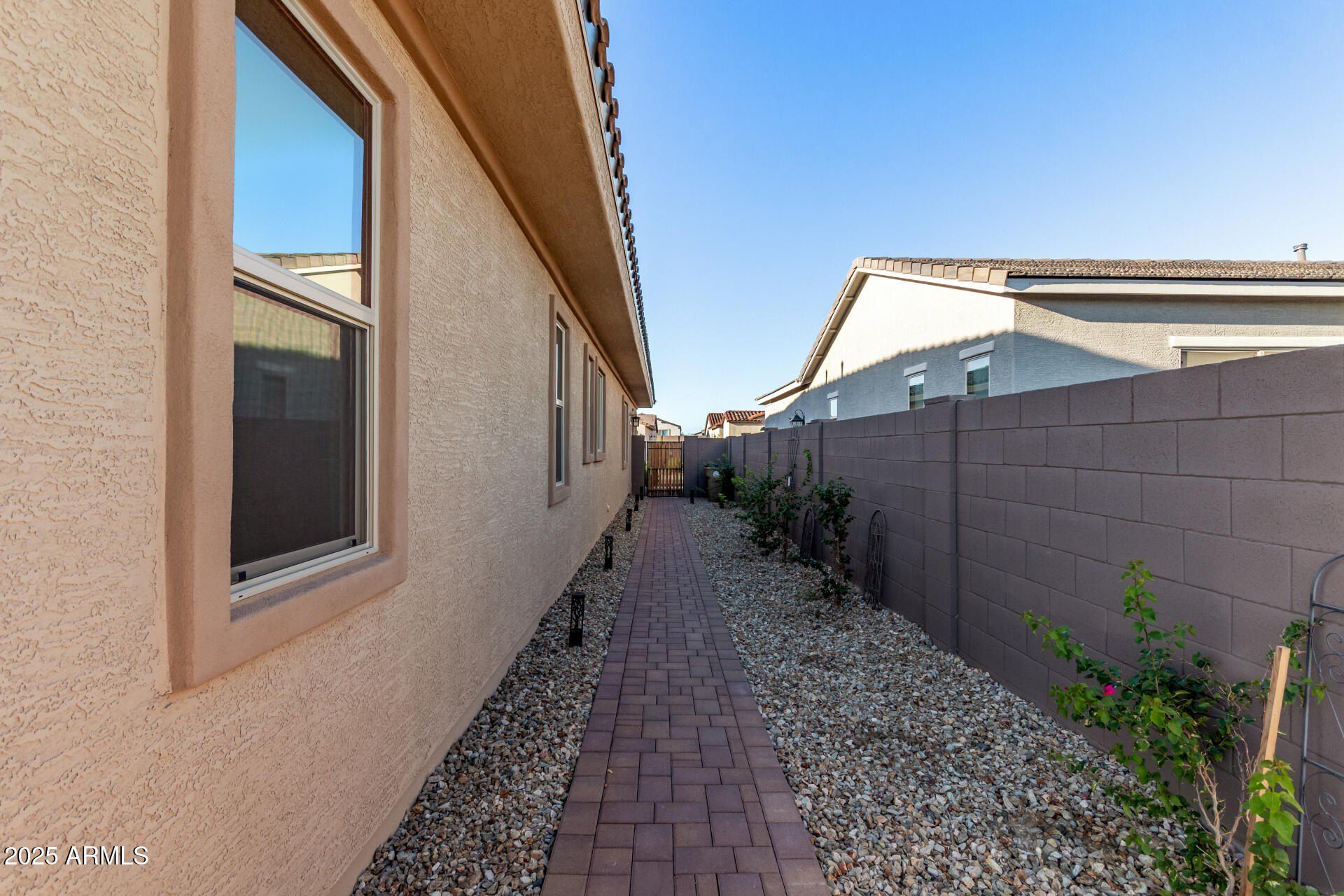 18119 W Silverwood Drive. Goodyear, AZ 85338