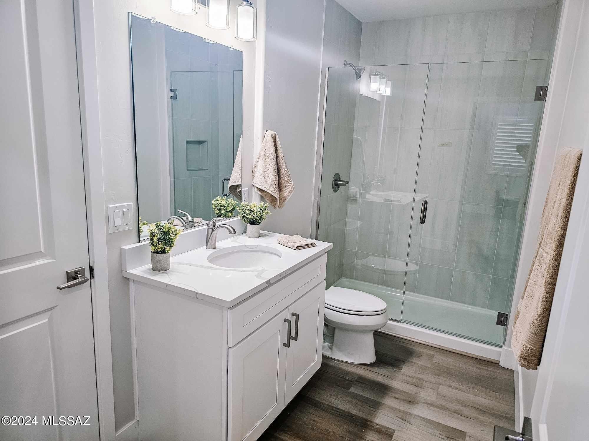 2030 E River Road. Tucson, AZ 85718