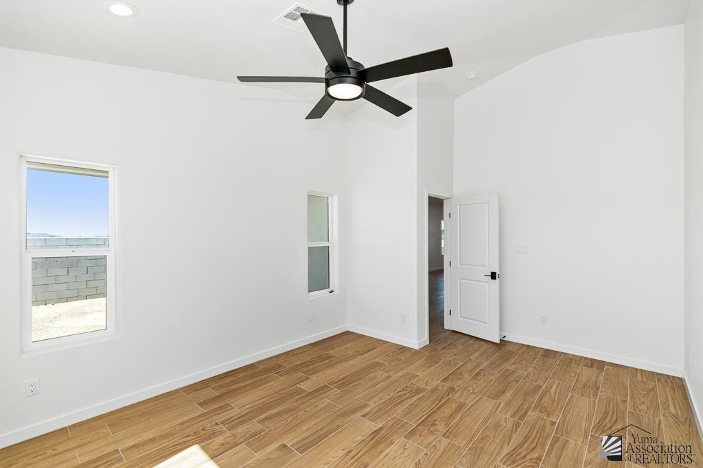 10837 E 45 St. Yuma, AZ 85367