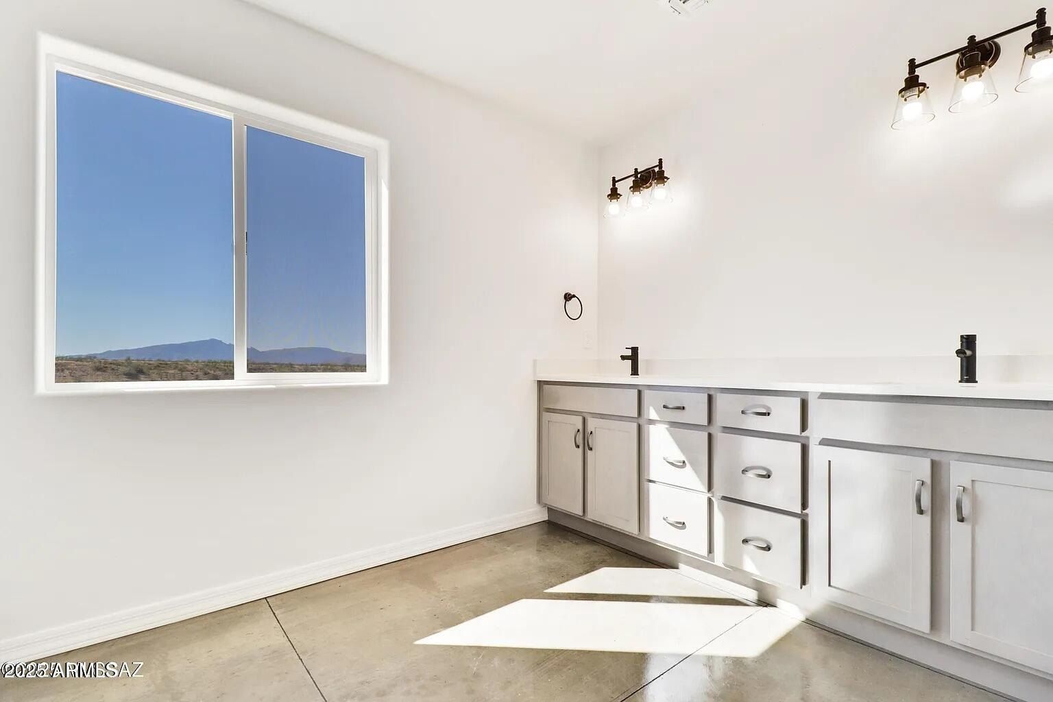 46210 N 36Th Drive. New River, AZ 85087