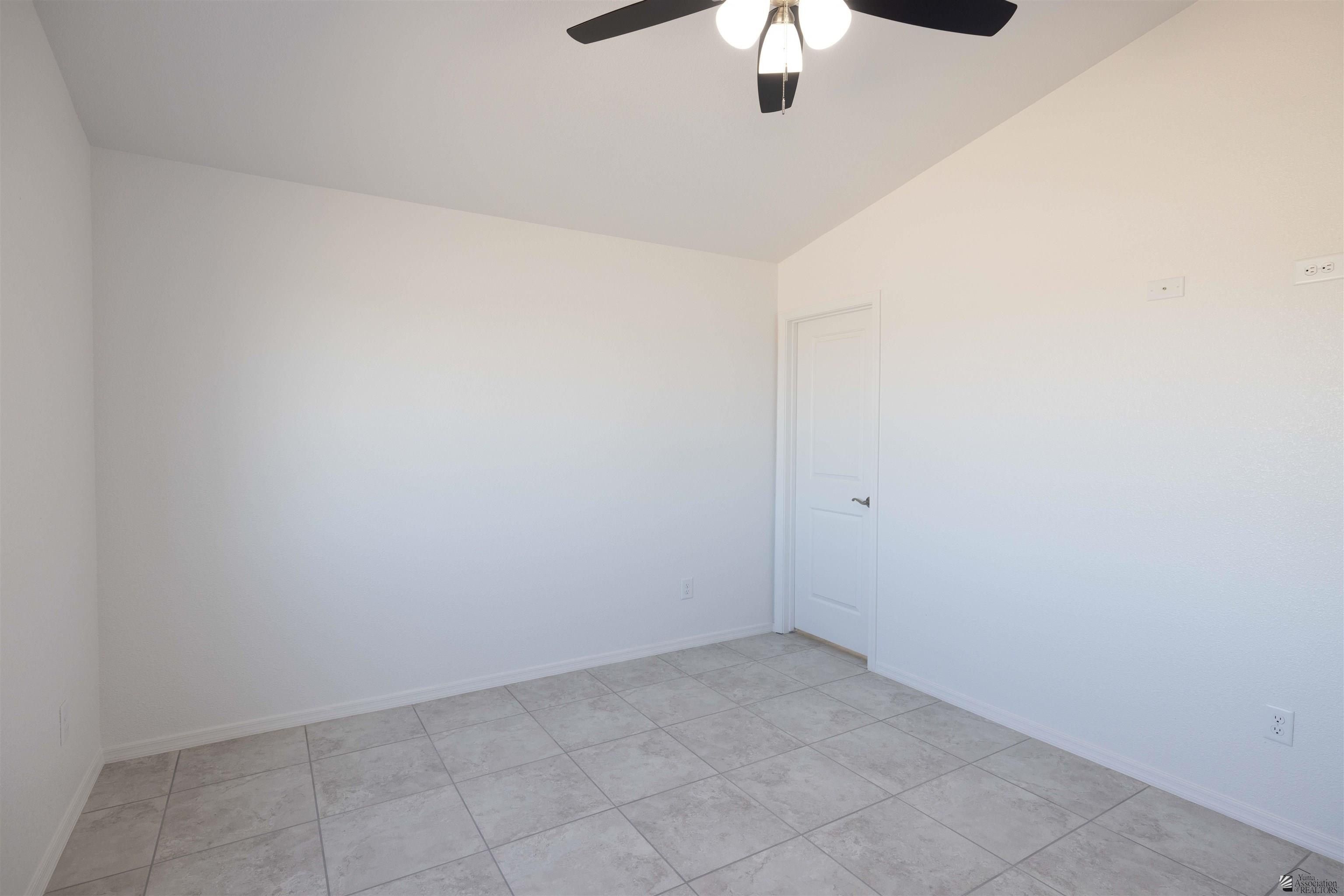 5126 E Udall Ln. San Luis, AZ 85336