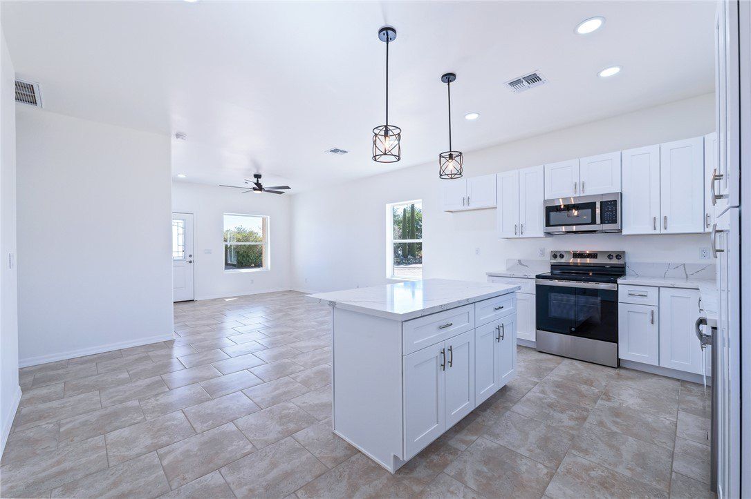 3000 E Ames Avenue. Kingman, AZ 86409