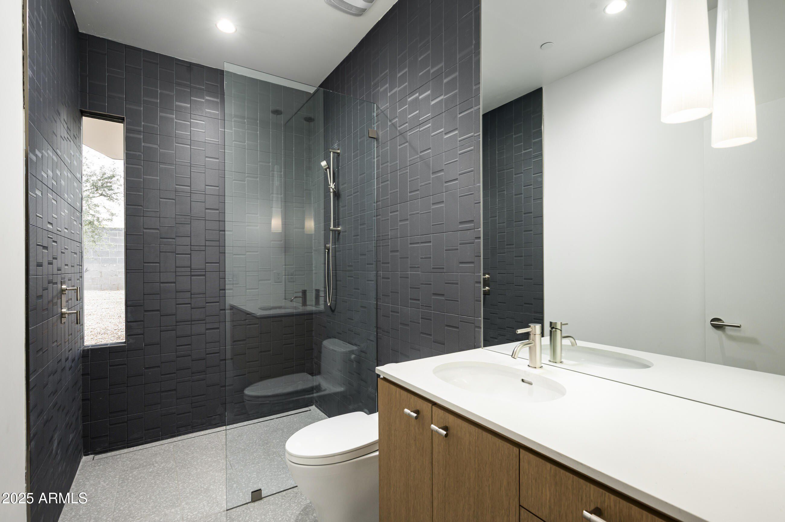 5120 N Casa Blanca Drive. Paradise Valley, AZ 85253