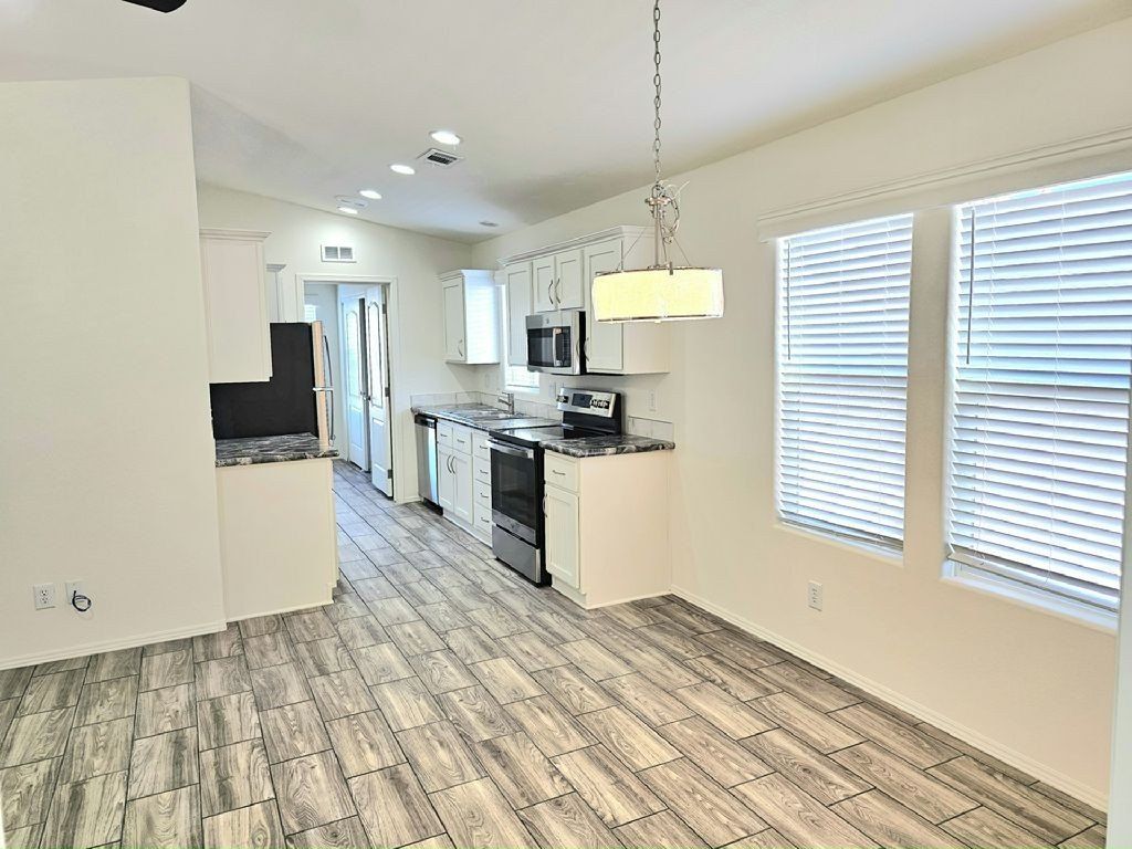 8869 East Baseline Rd Lot 1614. Mesa, AZ 85209