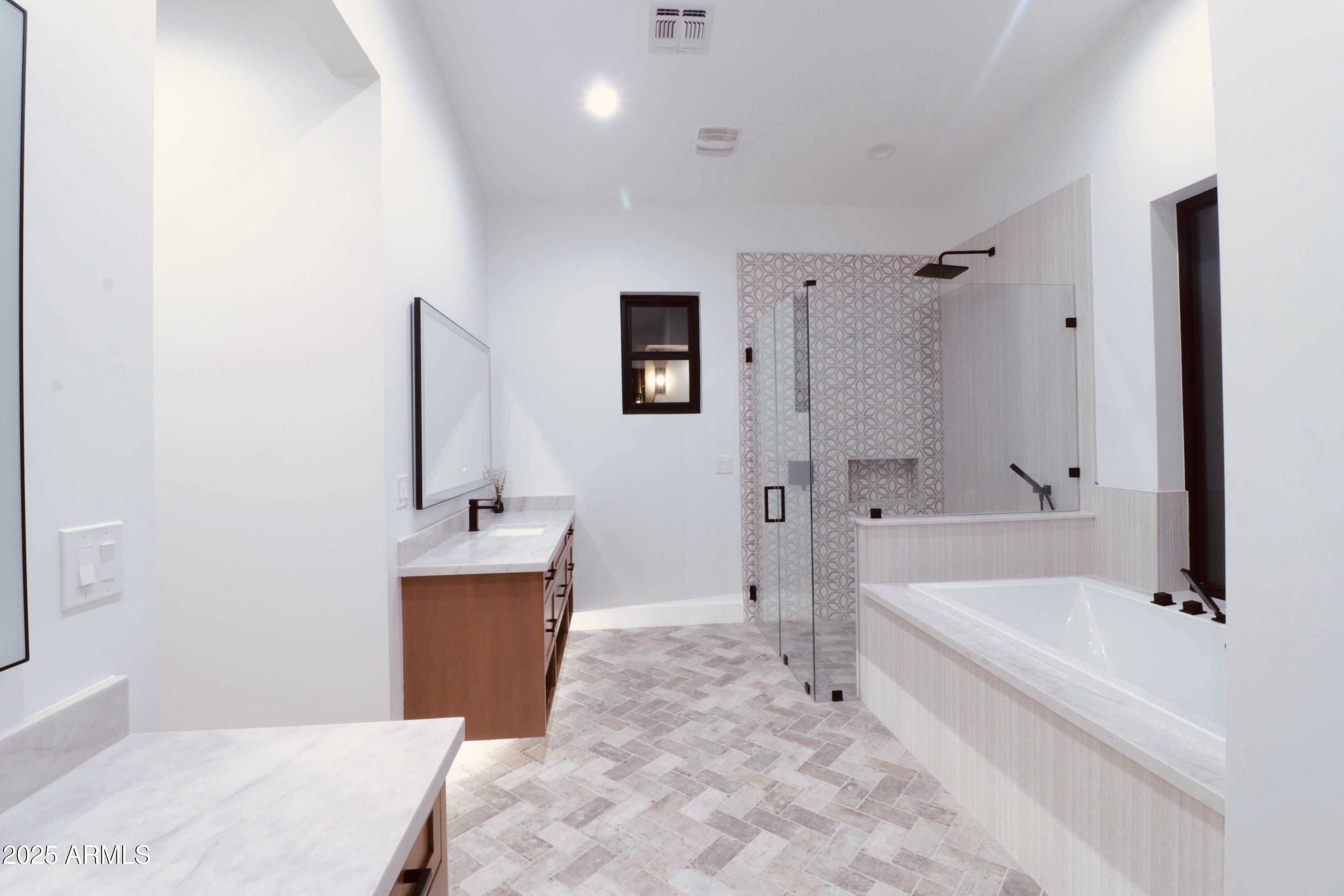 3113 N 41St Place. Phoenix, AZ 85018