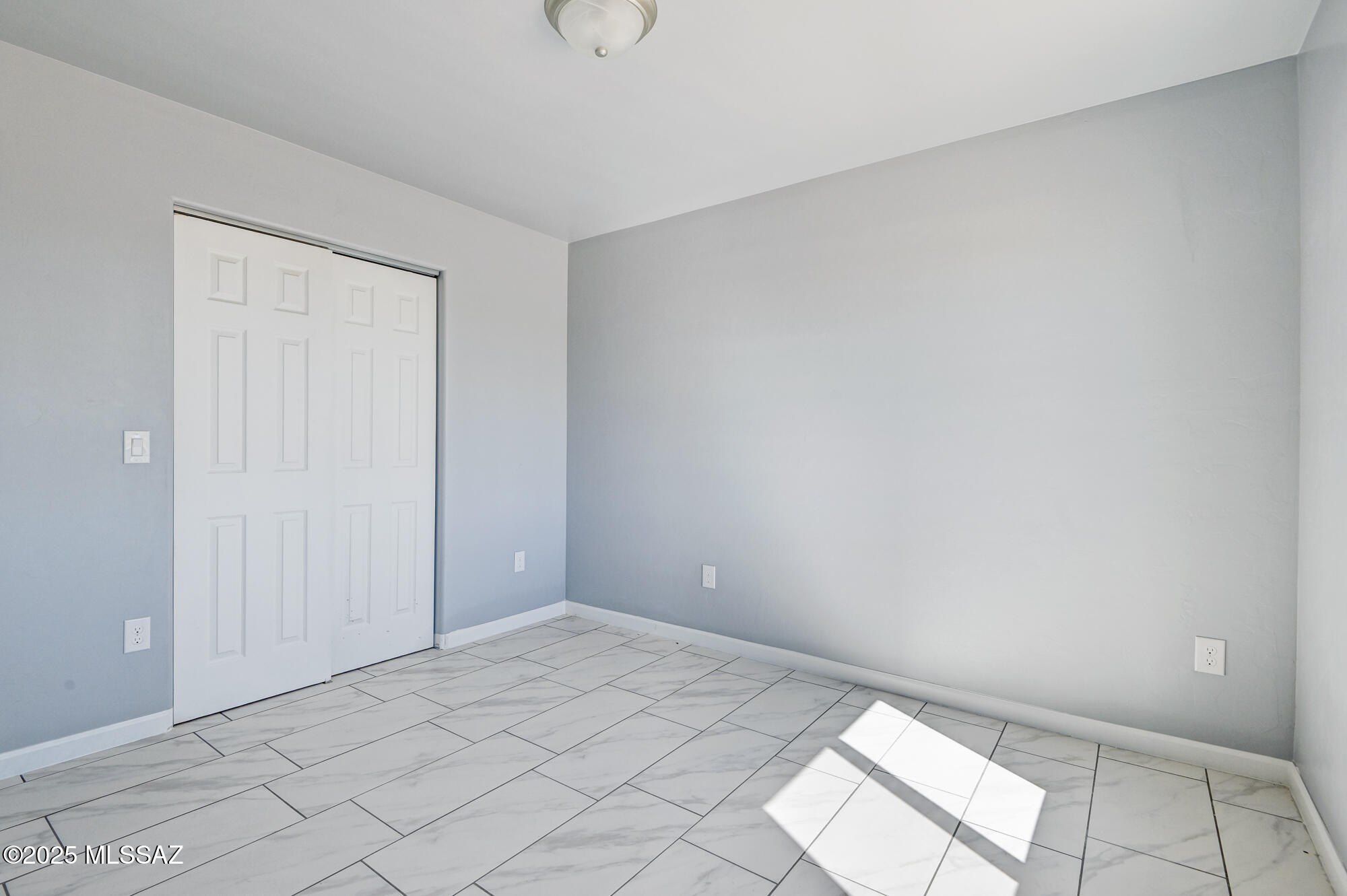 131 S Montgomery Avenue. Corona de Tucson, AZ 85641