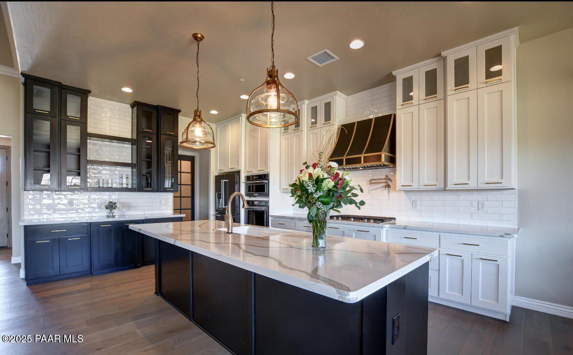 420 Robin Drive. Prescott, AZ 86305