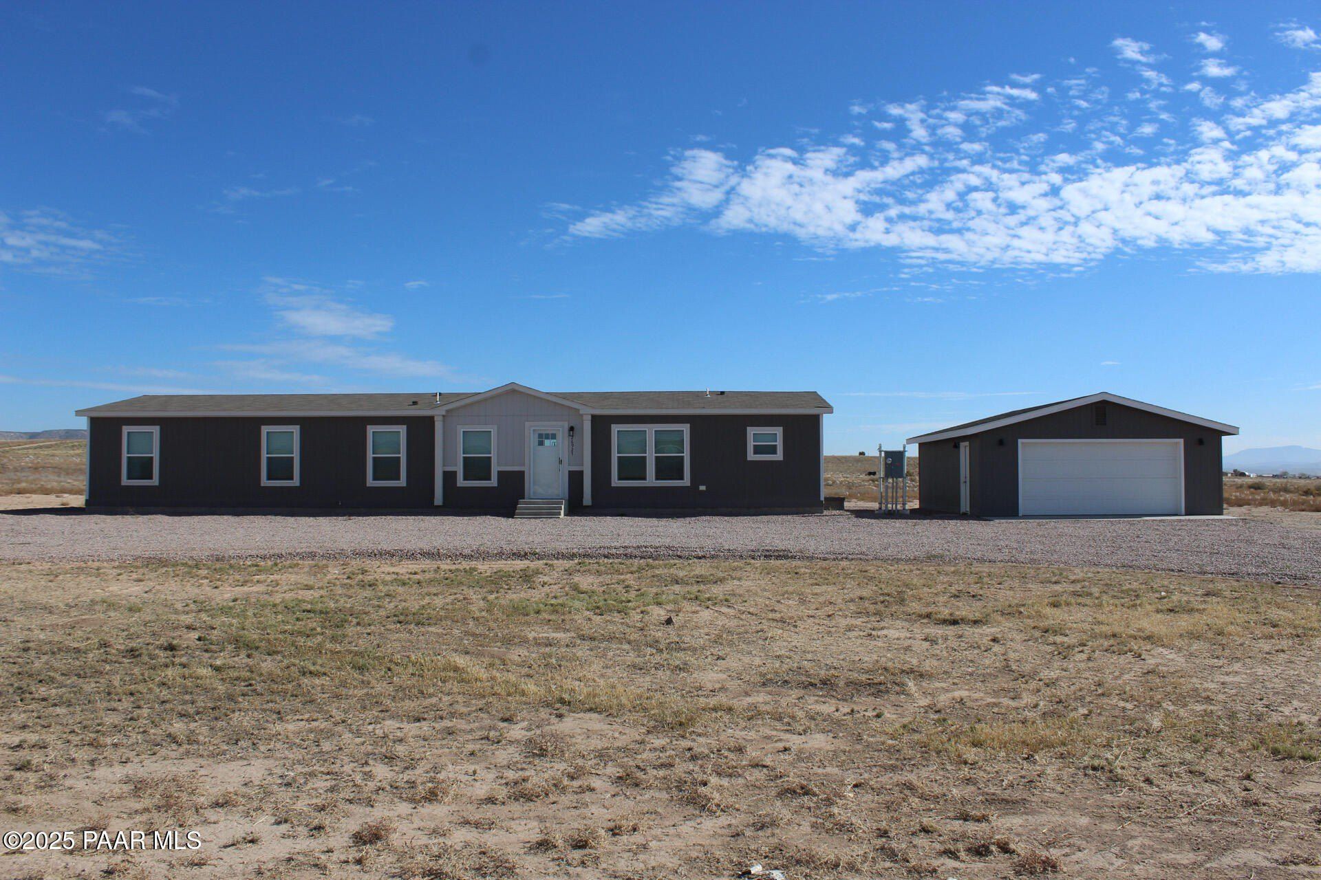 26927 N Chicory Way. Paulden, AZ 86334
